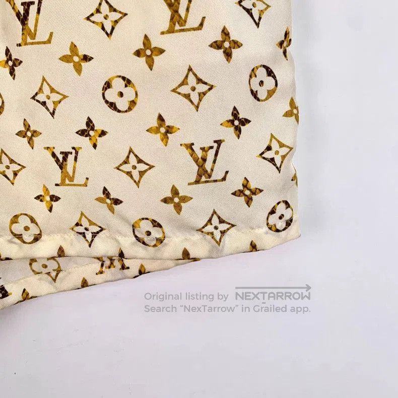 Louis Vuitton Louis Vuitton Beige Logo Print Silk Shorts. Size US 34 / EU 50 - 4 Thumbnail