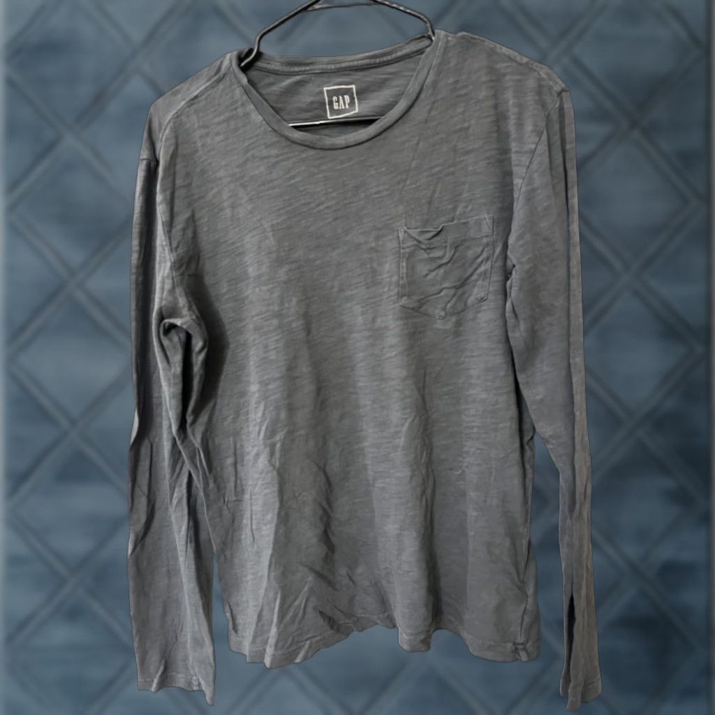 Gap Gap Long Sleeve Tee Shirt Mens Small Gray Knit Crew Neck Pocket Tee Shirt Crew Neck Tee Long Sleeve Mens Small Gray Gap Knit Pocket Size US S / EU 44-46 / 1 - 1 Thumbnail