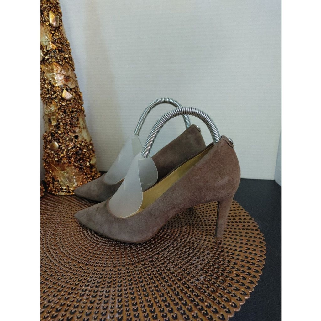 Michael Kors Michael Kors suede heels size 7M Size US 7 / IT 37 - 1 Thumbnail