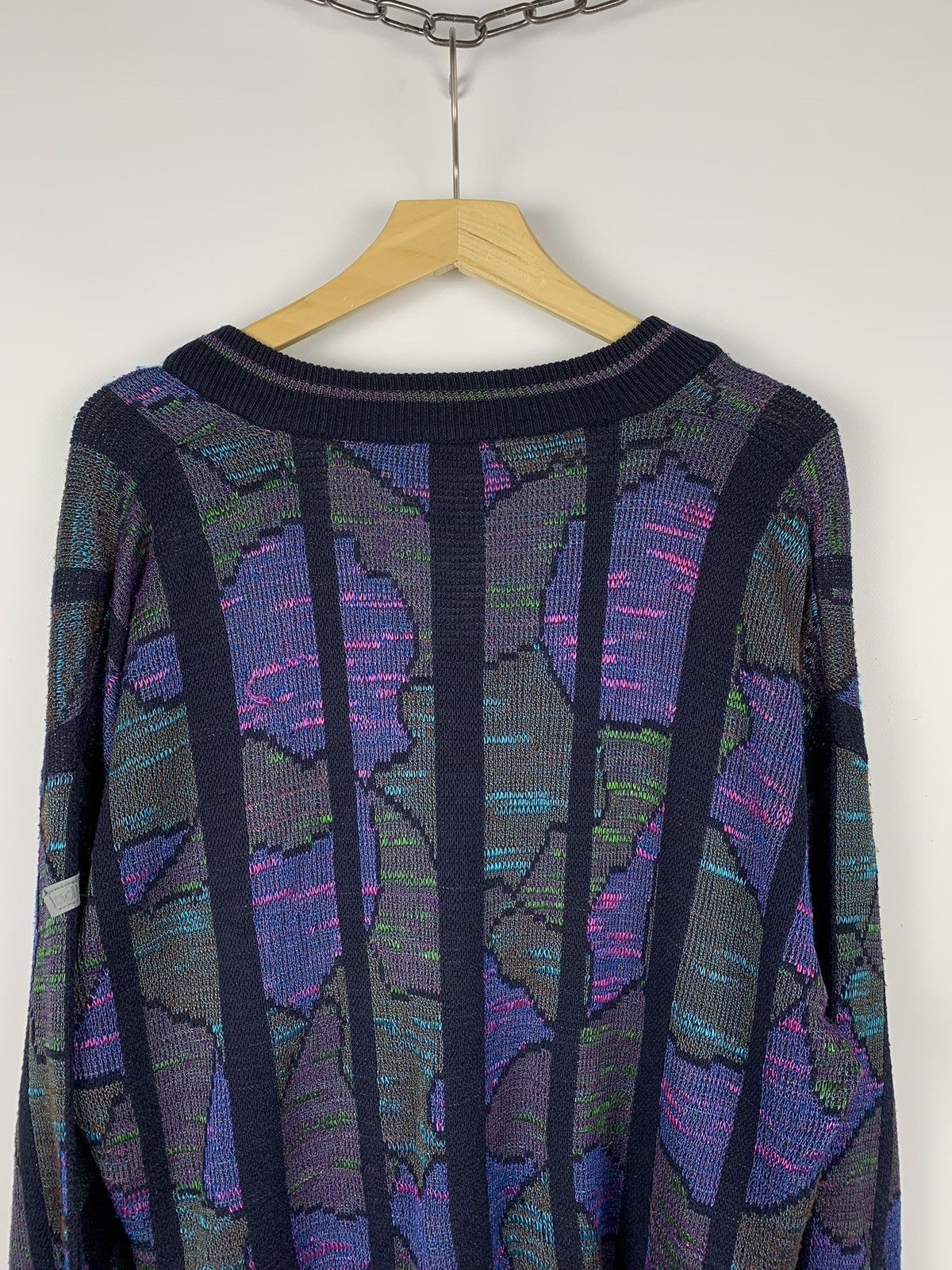 Adidas Vintage Adidas 3D Knit Coloured Sweater V-Neck Size S Purple Size US S / EU 44-46 / 1 - 16 Thumbnail