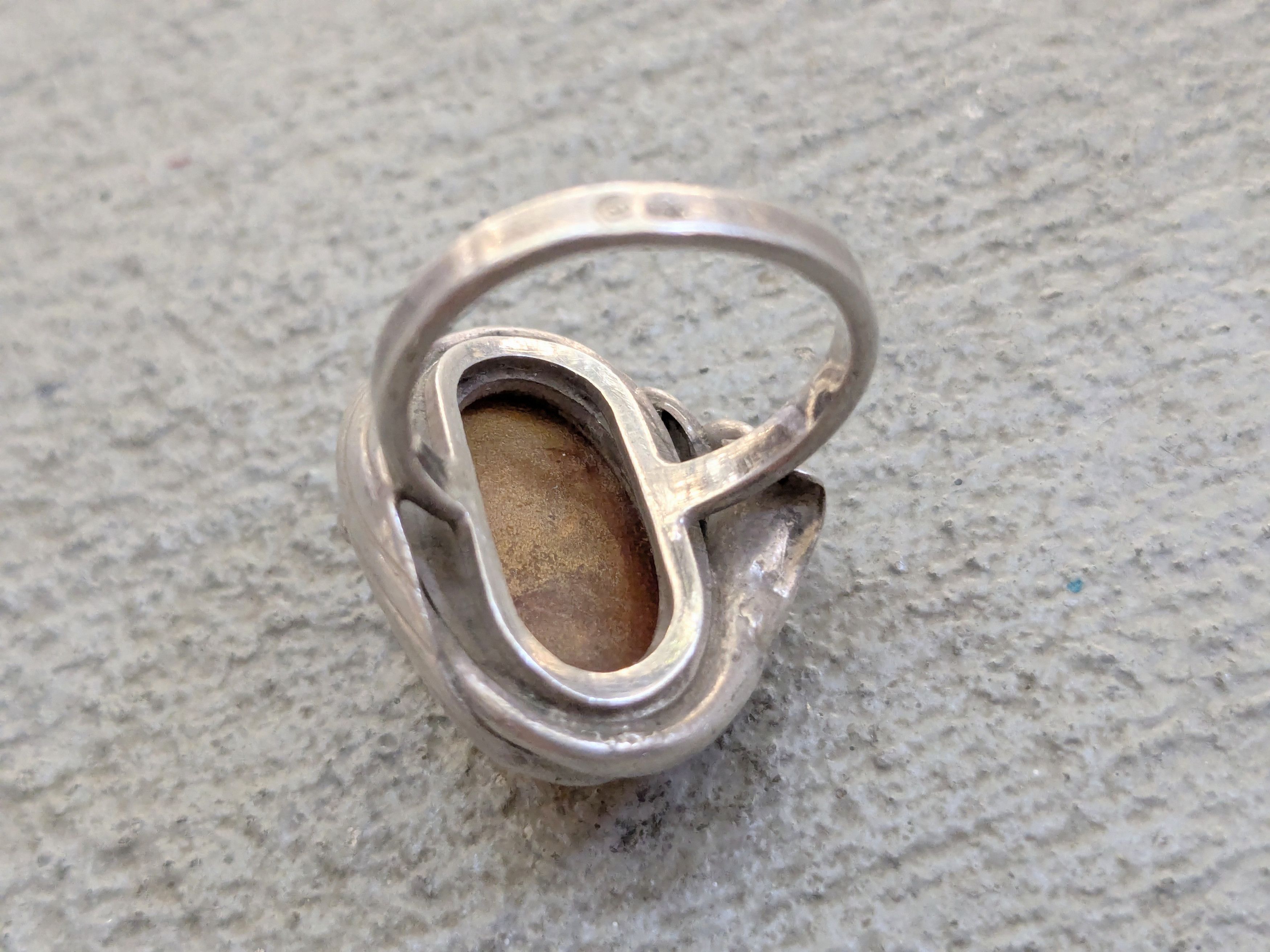 Jewelry Vintage Sterling Silver Ring Amber Oval Baltic Leaf 5 Size ONE SIZE - 10 Thumbnail