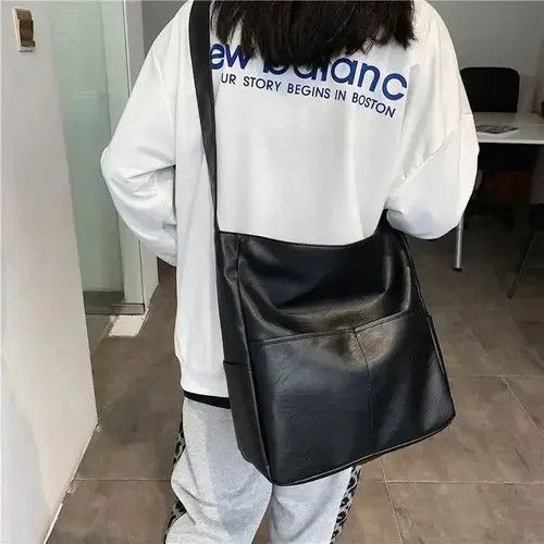 Japanese Brand PU Leather Shoulder Bag Size ONE SIZE - 3 Thumbnail