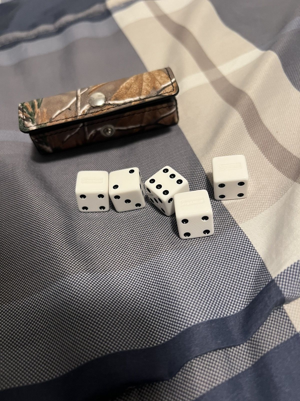 Supreme Supreme Leather Dice Set Camo Size ONE SIZE - 3 Thumbnail