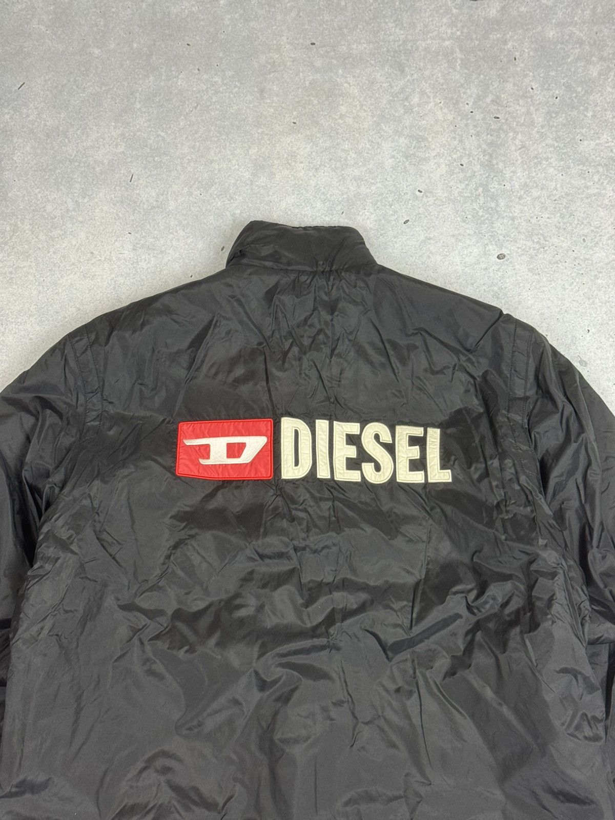 Diesel Vintage Diesel Spell Out Puffer Jacket Avant Garde Size US L / EU 52-54 / 3 - 3 Thumbnail