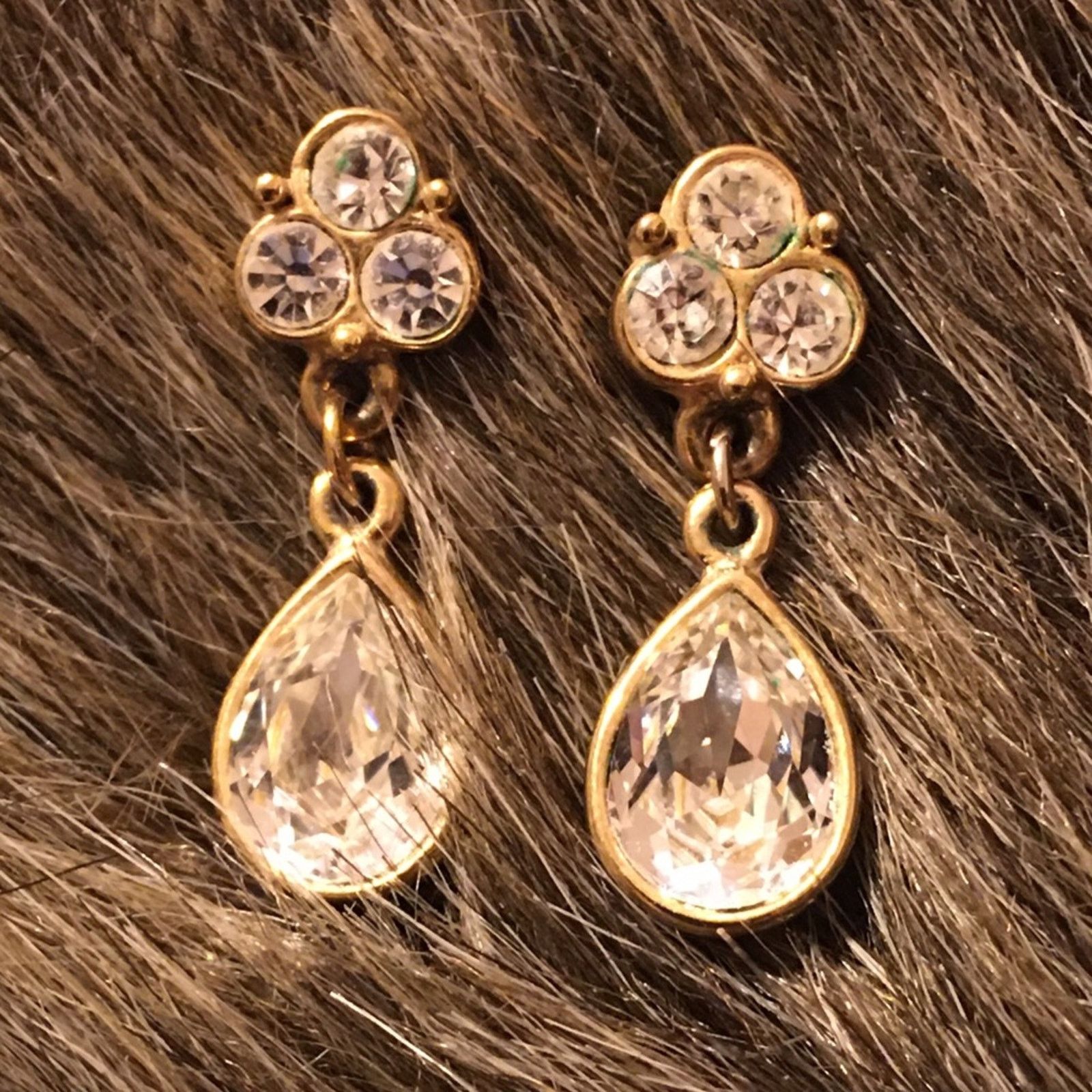 Vintage Vintage faceted clear stone dangle pierced earring Size ONE SIZE - 1 Thumbnail