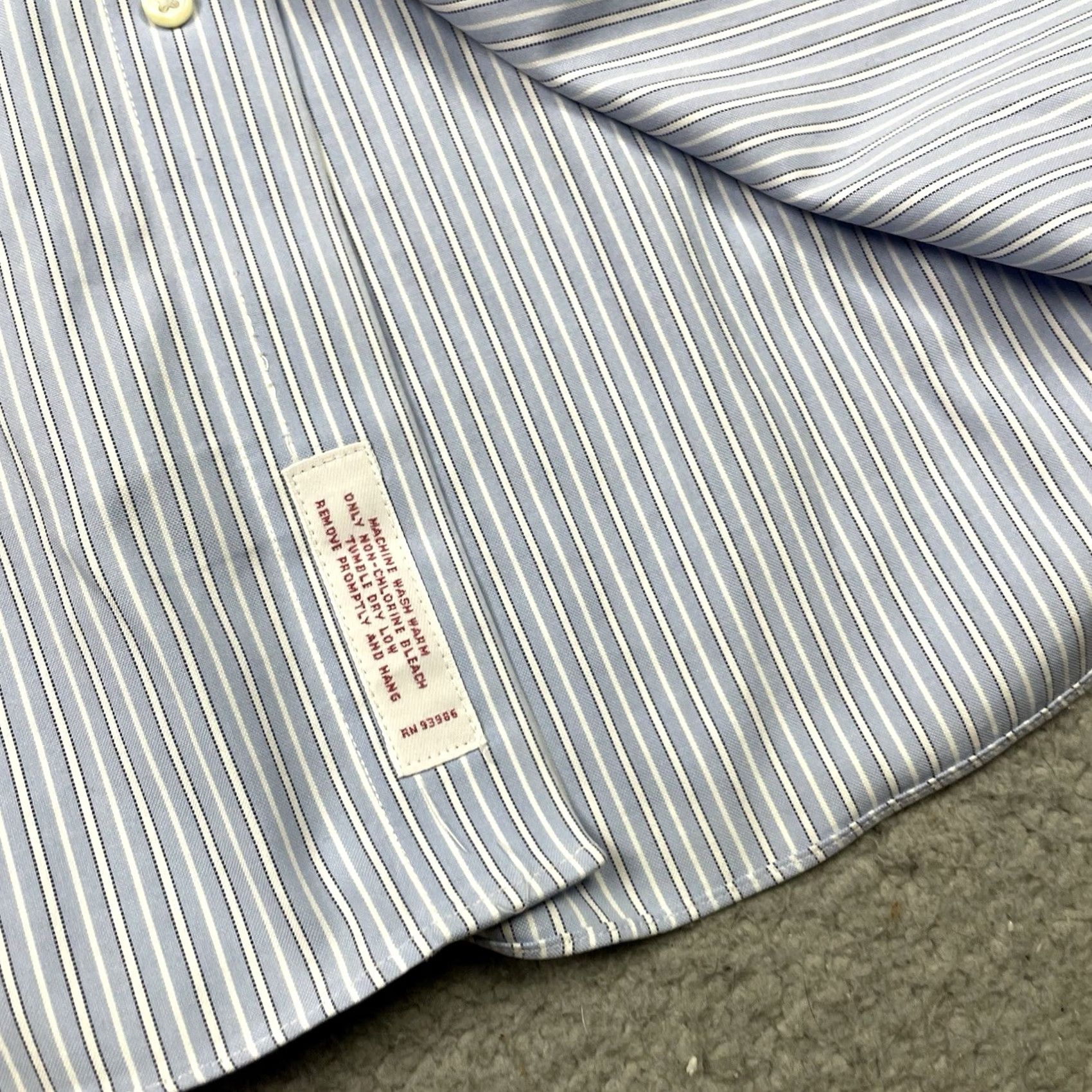 Brooks Brothers VINTAGE Brooks Brothers Shirt Mens 16-33 Blue Traditional Fit No Iron Button-Down Pocket Crewed by Brooks Brothers 346 Size US L / EU 52-54 / 3 - 3 Thumbnail