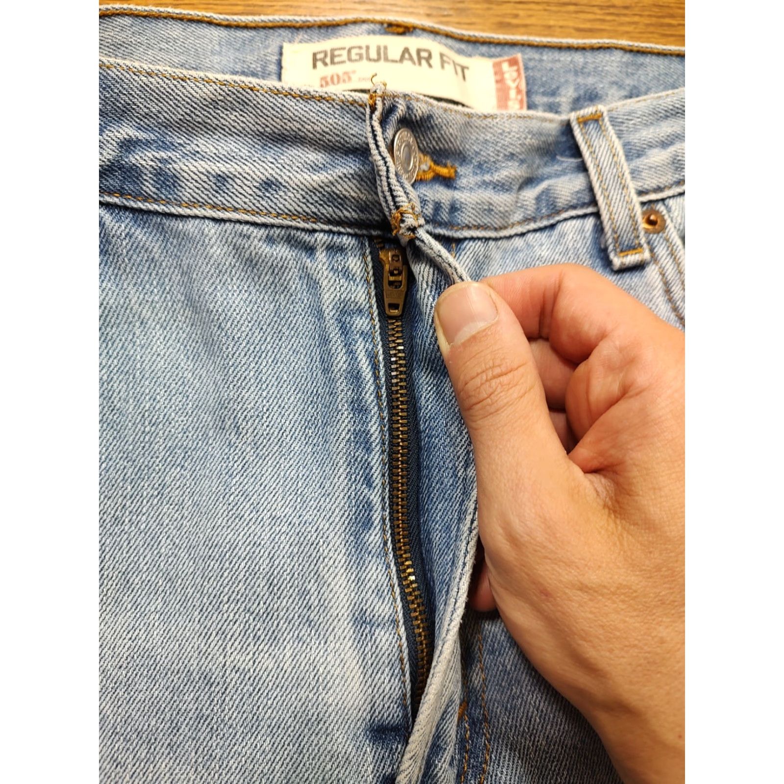 Levi's VINTAGE Levi's 505 Jeans Mens 36x31 Regular Straight Blue Denim Jeans USA Rock 80s 90s Logo Pockets Capable Size US 36 / EU 52 - 5 Thumbnail