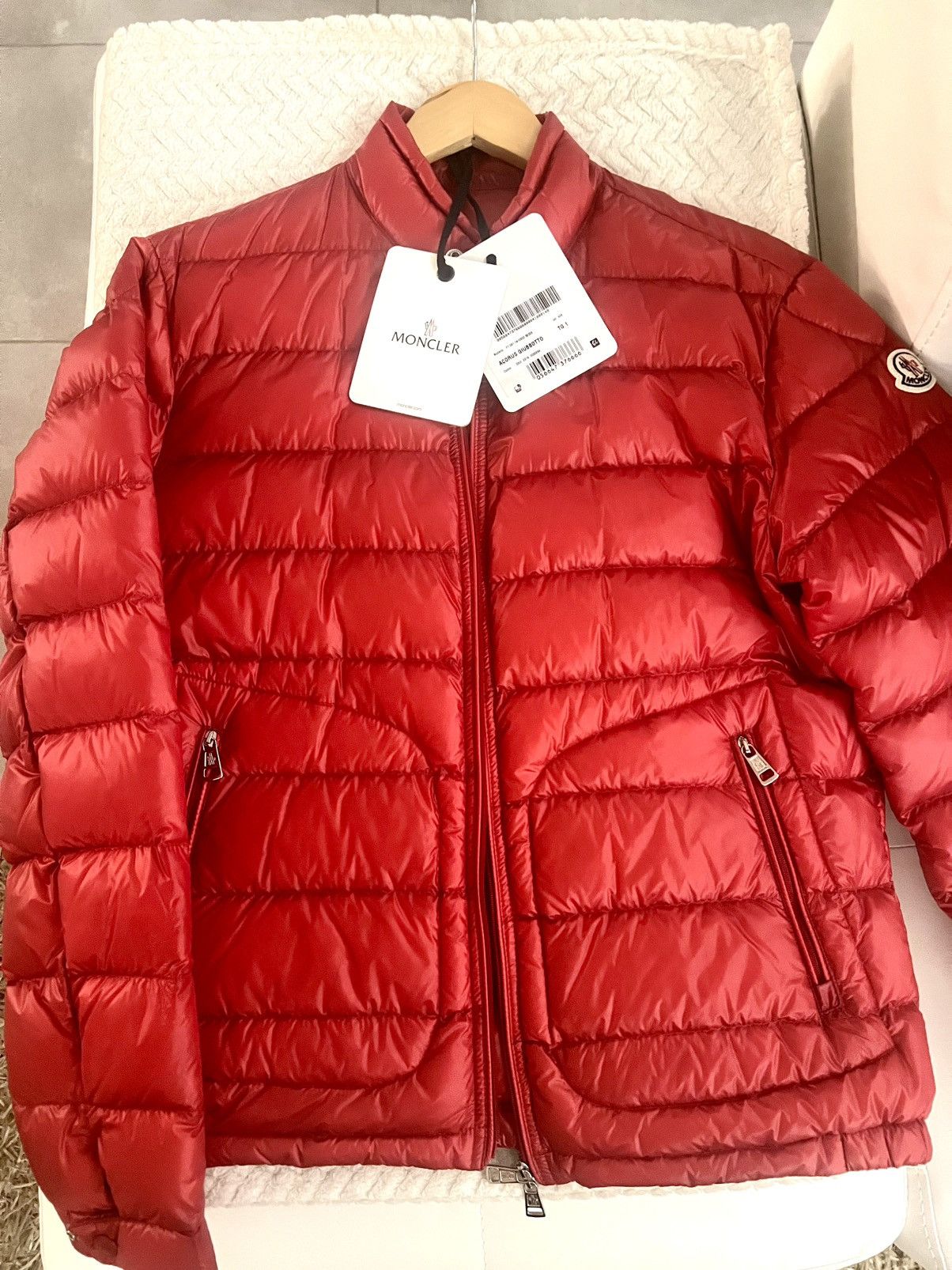 Moncler Brand new / Never worn Moncler Acorus in Parade Red Size US S / EU 44-46 / 1 - 1 Thumbnail