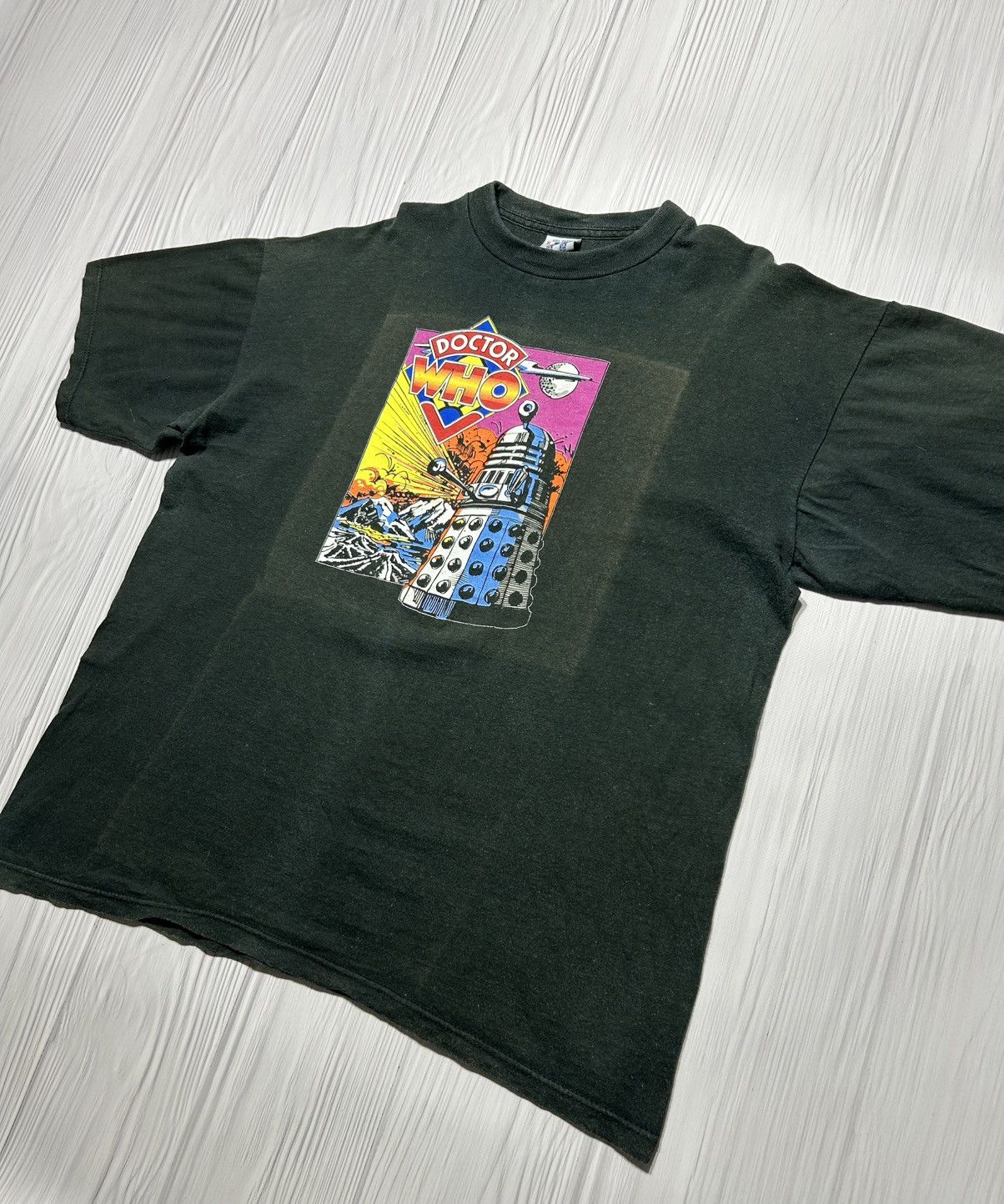Vintage Vintage 90s Doctor Who Dalek Warzone T-Shirt Size US XL / EU 56 / 4 - 2 Thumbnail