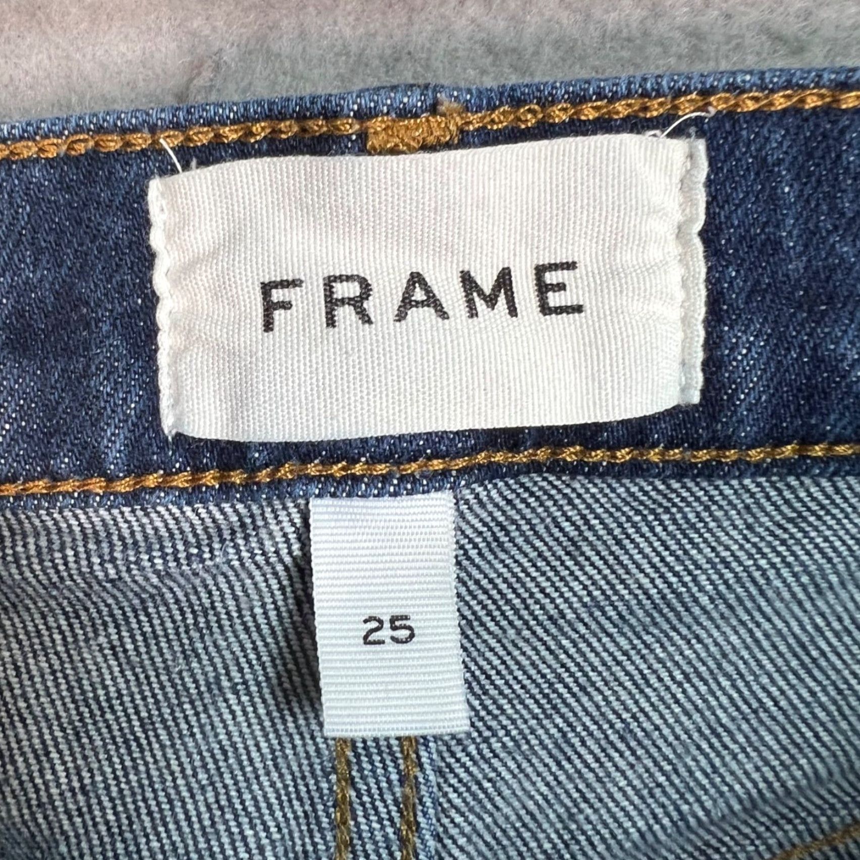 Frame VINTAGE FRAME High-Rise Skinny Jeans Womens Size 25 Dark Blue Denim Size 42" / US 20 - 3 Thumbnail