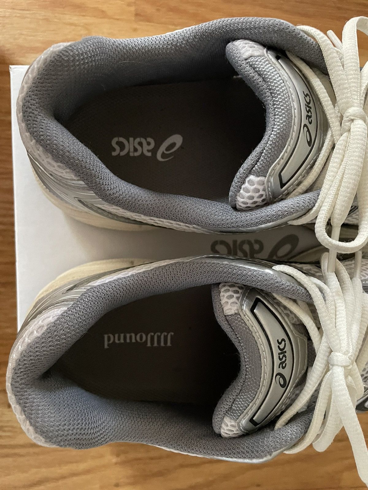 Asics × JJJJound Asics x Jjjjound Gel Kayano 14 sz 8 Silver White Black Size US 8 / EU 41 - 4 Thumbnail