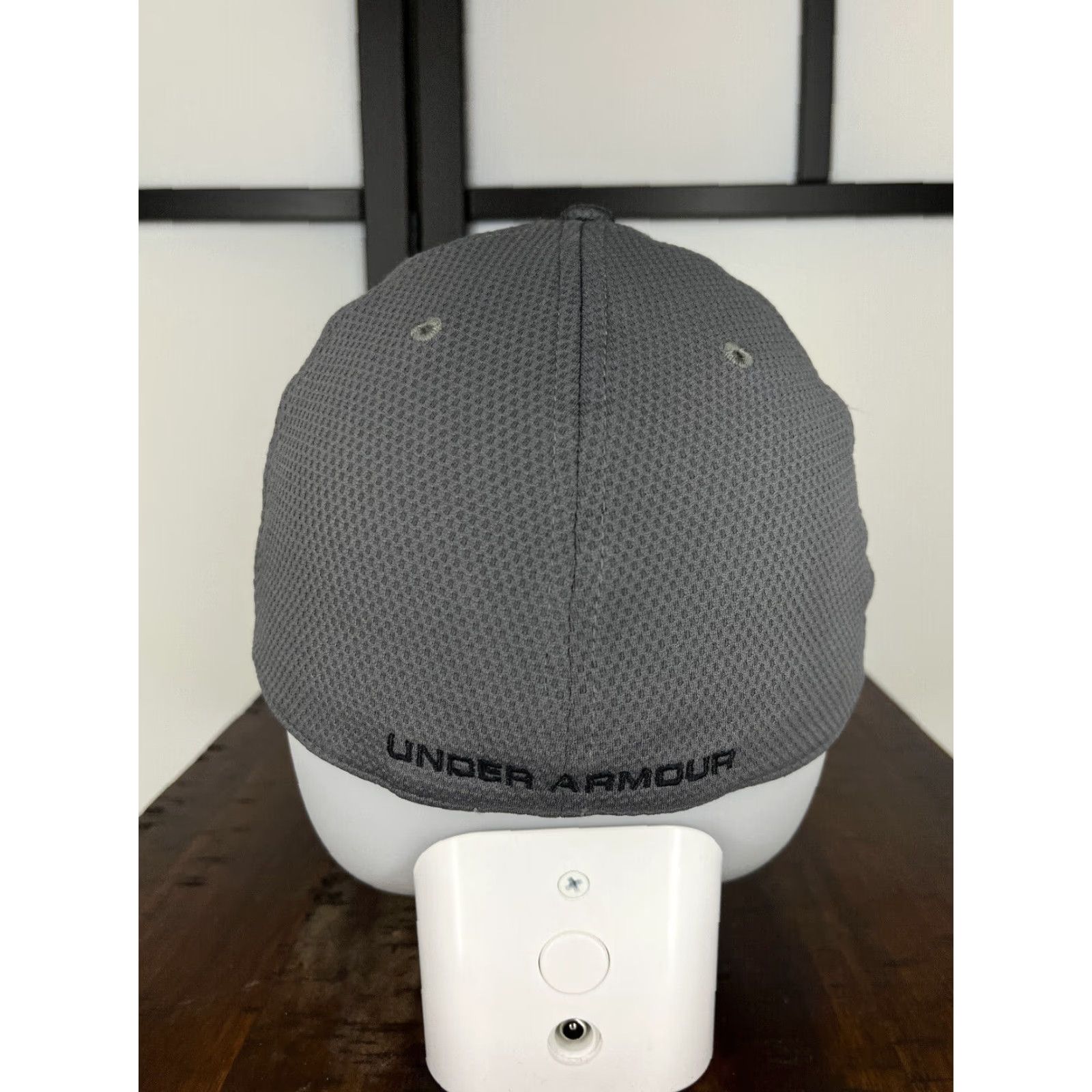 Under Armour Under Armour Hat Cap Fitted XL Gray Polyester Outdoors Camp Hike Men Baseball Cap Adult Black Outdoor Sports Casual Travel Size ONE SIZE - 6 Thumbnail