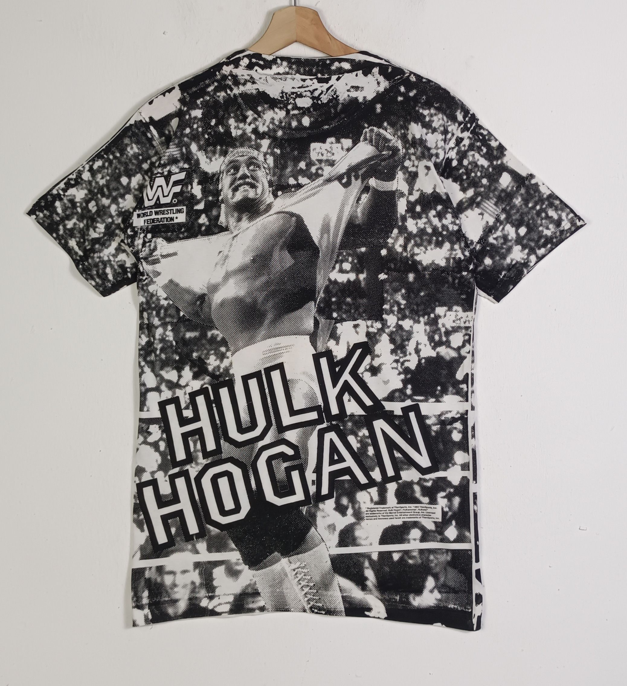 WWE Vintage 90🔥WWF Hulk Hogan All Over Print 1990 Size US S / EU 44-46 / 1 - 2 Thumbnail