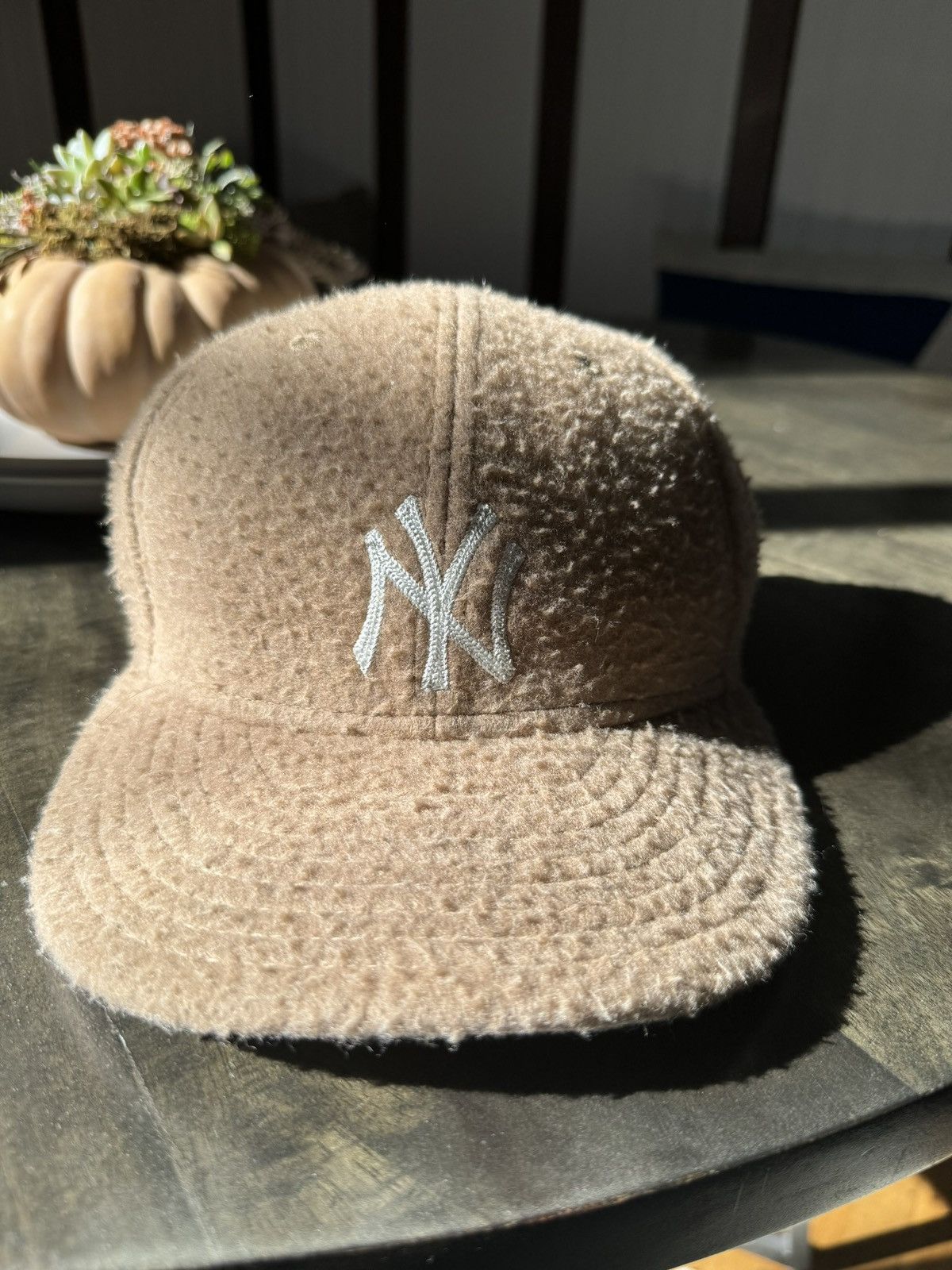 Todd Snyder TODD SNYDER X NEW ERA YANKEES NUBBY CAMEL CAP | Grailed