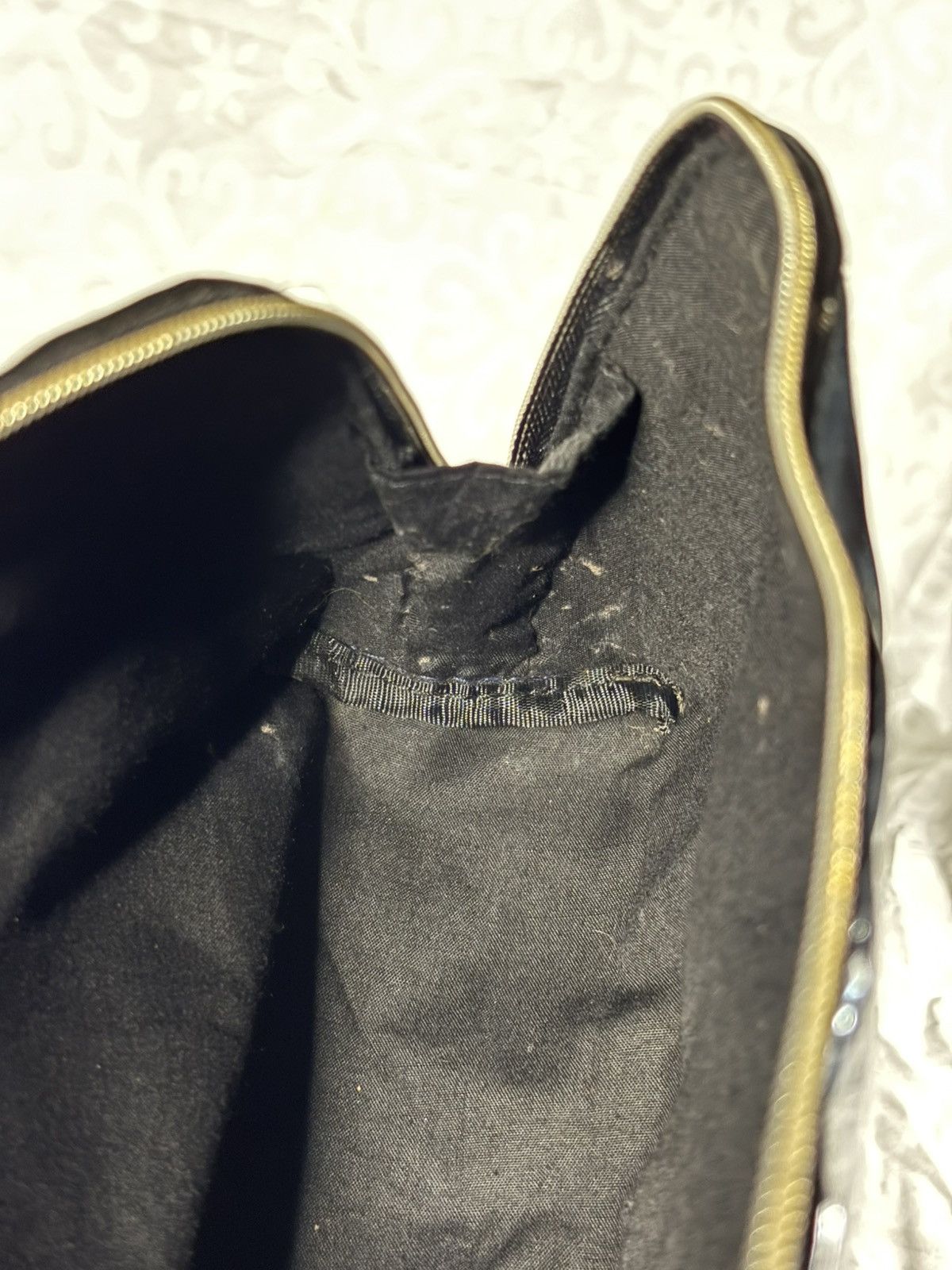 (used) YSL Pouch Bag Beauty