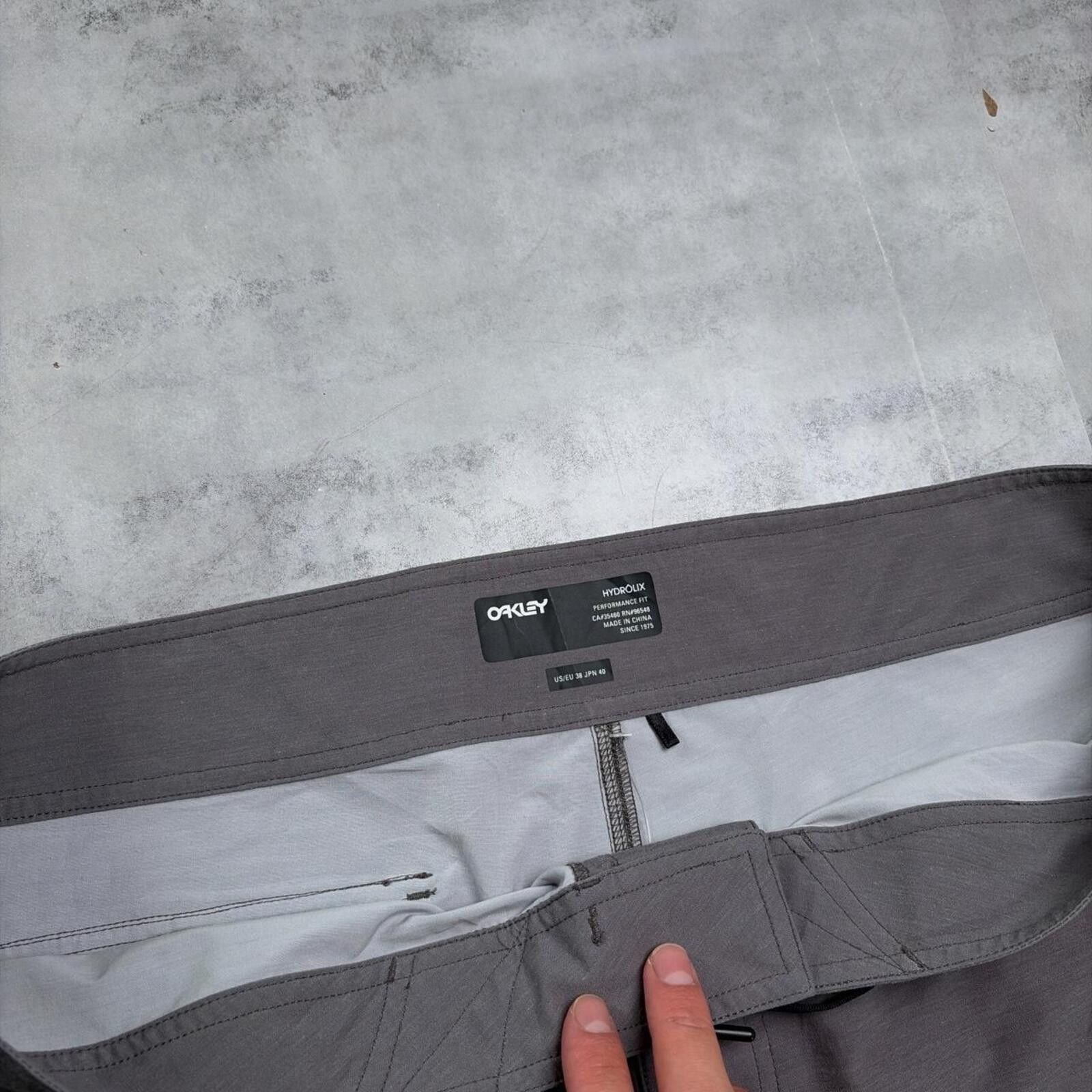 Oakley Y2K Grey Oakley Surf Grunge Baggy Board Shorts Size US 38 / EU 54 - 3 Thumbnail
