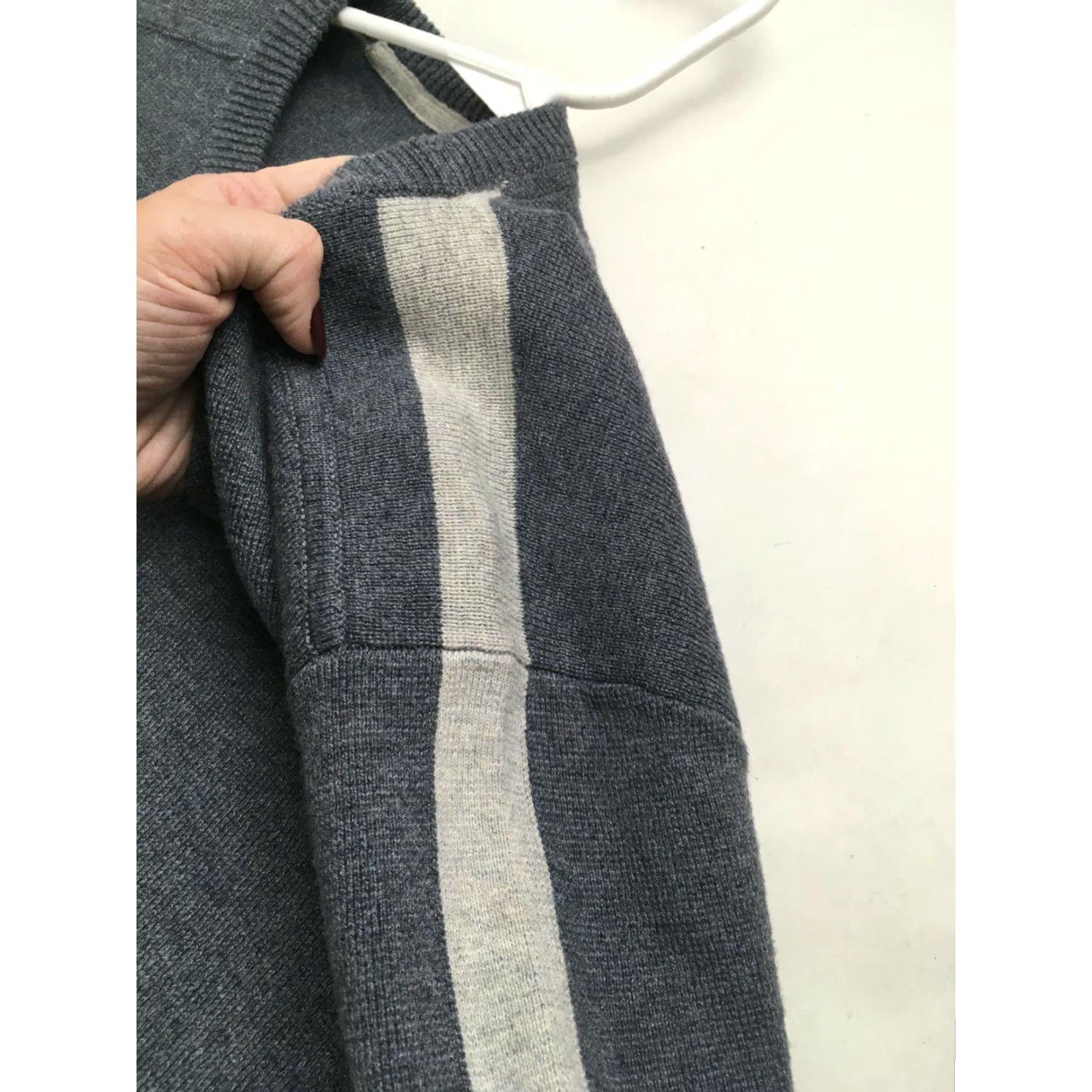 Eddie Bauer Eddie Bauer Sweatshirt Mens Gray Crew Neck Pullover Size M Ribbed Edges Classic Style Size US M / EU 48-50 / 2 - 4 Thumbnail