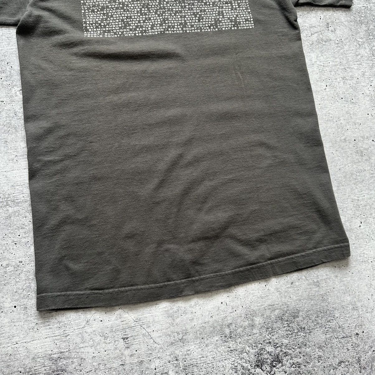 Vintage Vintage 00s U2 Elevation 2001 Tour T-shirt Men’s Size M Size US M / EU 48-50 / 2 - 14 Thumbnail