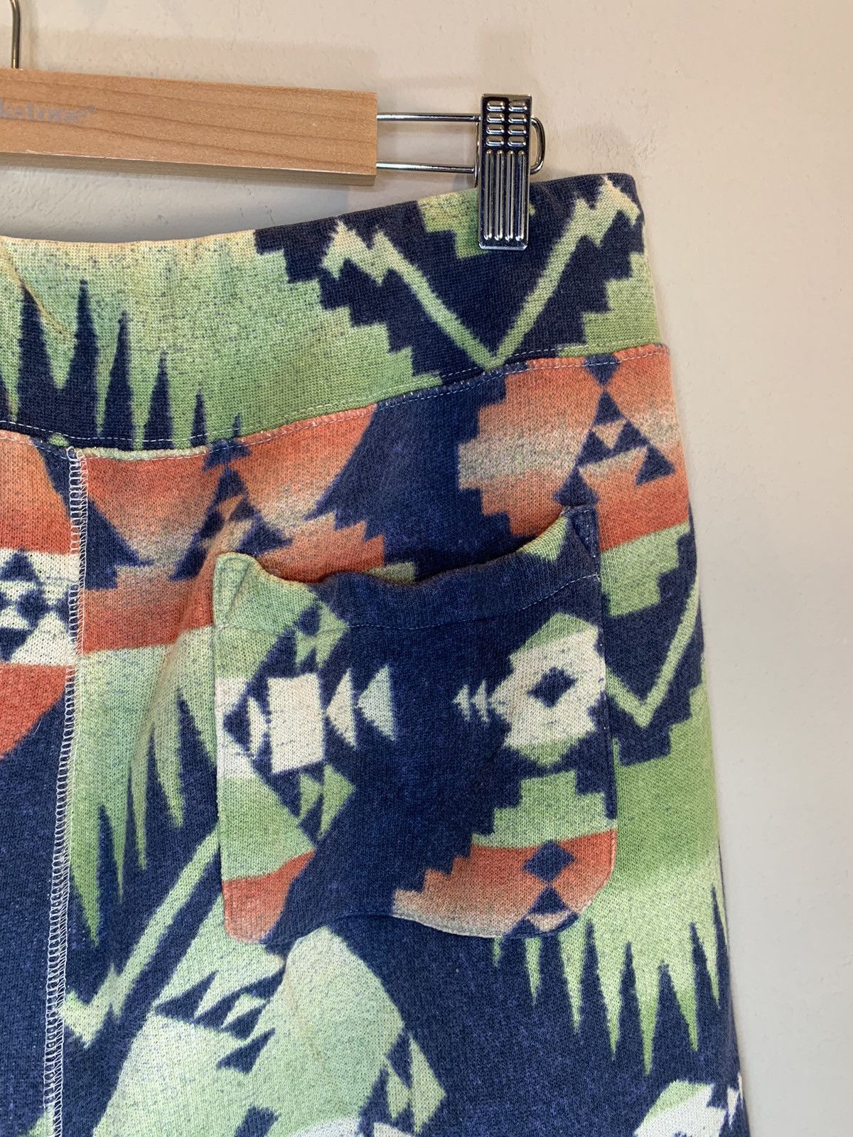 Polo Ralph Lauren *RARE* Vintage 90’s Polo Ralph Lauren Aztec Art Sweat Shorts Size US 34 / EU 50 - 4 Thumbnail