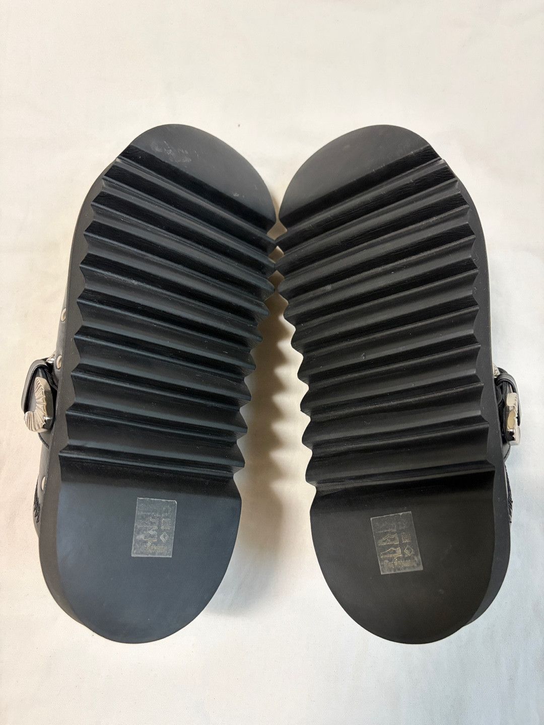 TOGA VIRILIS Toga Virilis studded leather slippers Pulla mules Shoes Size US 8 / EU 41 - 9 Thumbnail