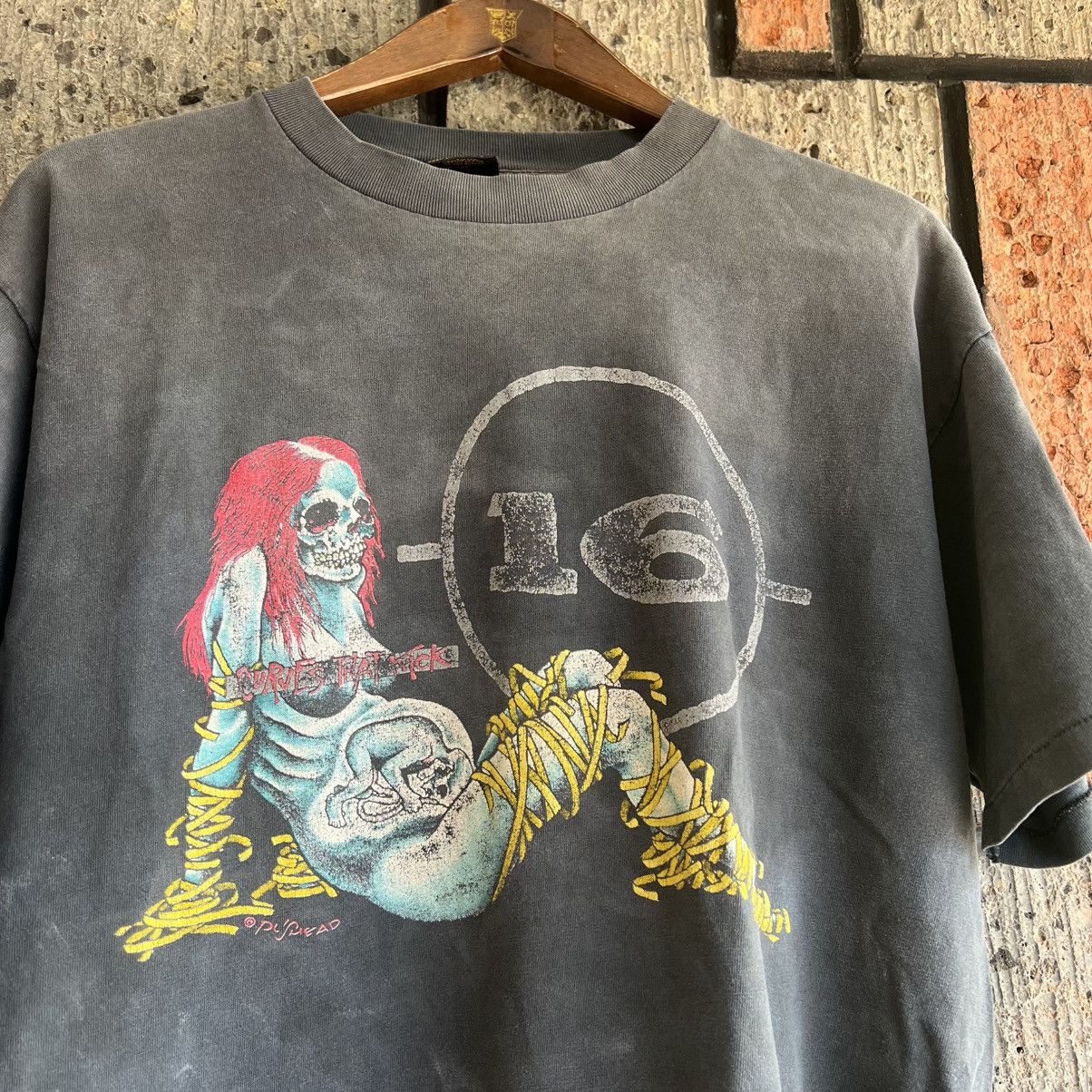 Band Tees VTG ‘90s 16 Curves That Kick Pushead Band Tee Shirt Size US XL / EU 56 / 4 - 1 Thumbnail