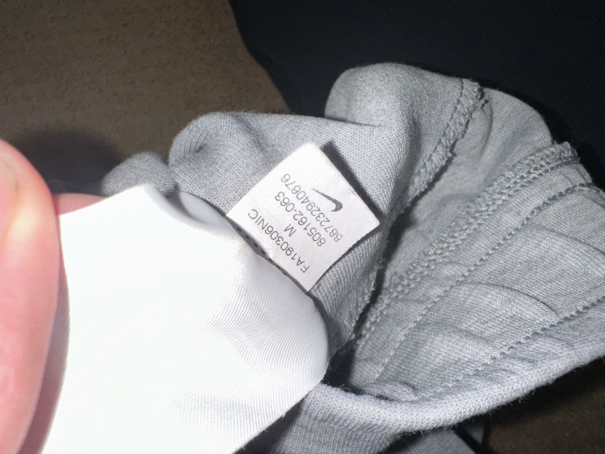 Nike 5PC- OG Nike Tech Pants V1 Size US 32 / EU 48 - 6 Thumbnail