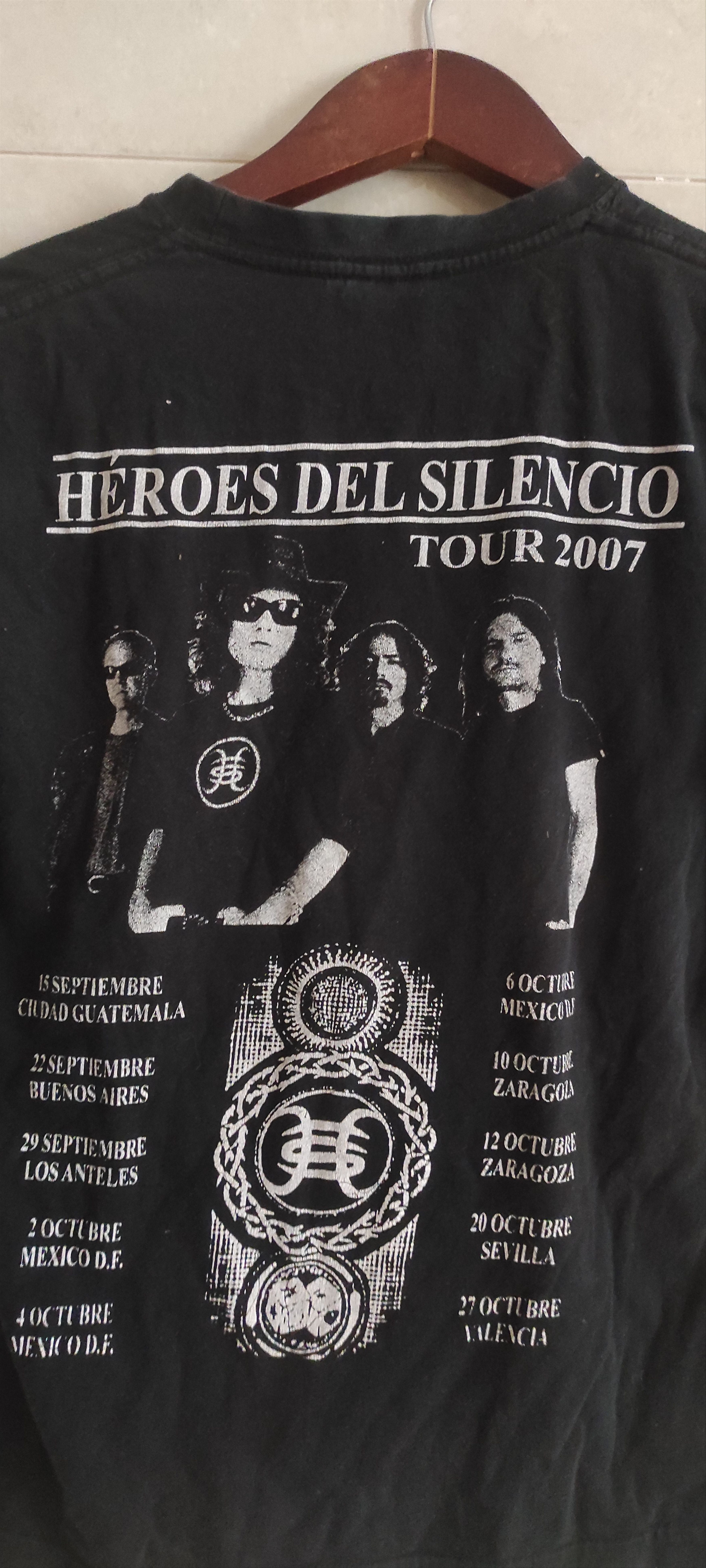 Band Tees × Vintage VTG Heroes Del Silencio Metal Rock Tour Tee Spanish Band Size US S / EU 44-46 / 1 - 8 Thumbnail