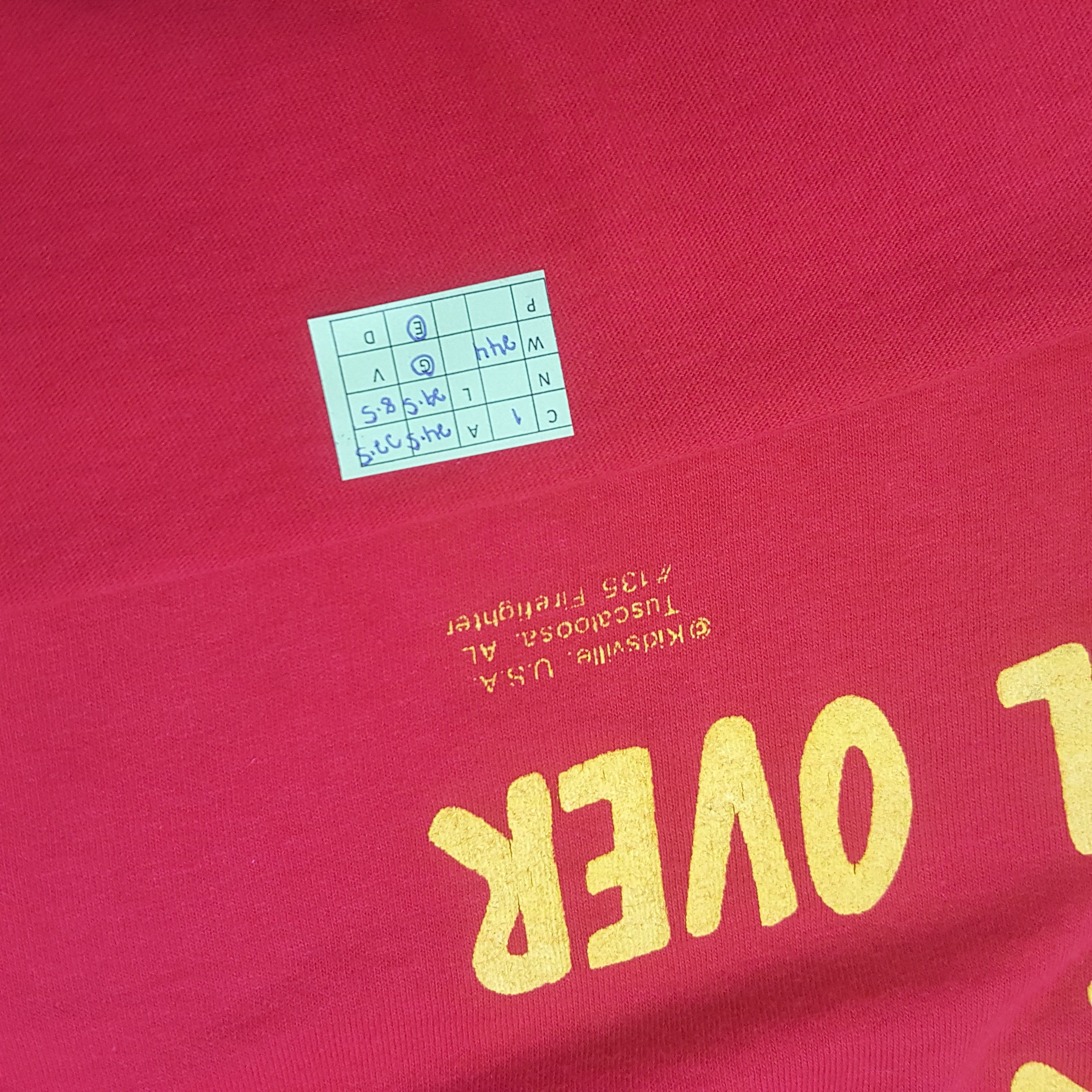 Other Vintage Hug A Firefinger American Fire Depart Tshirt RR1 Size US XL / EU 56 / 4 - 6 Thumbnail