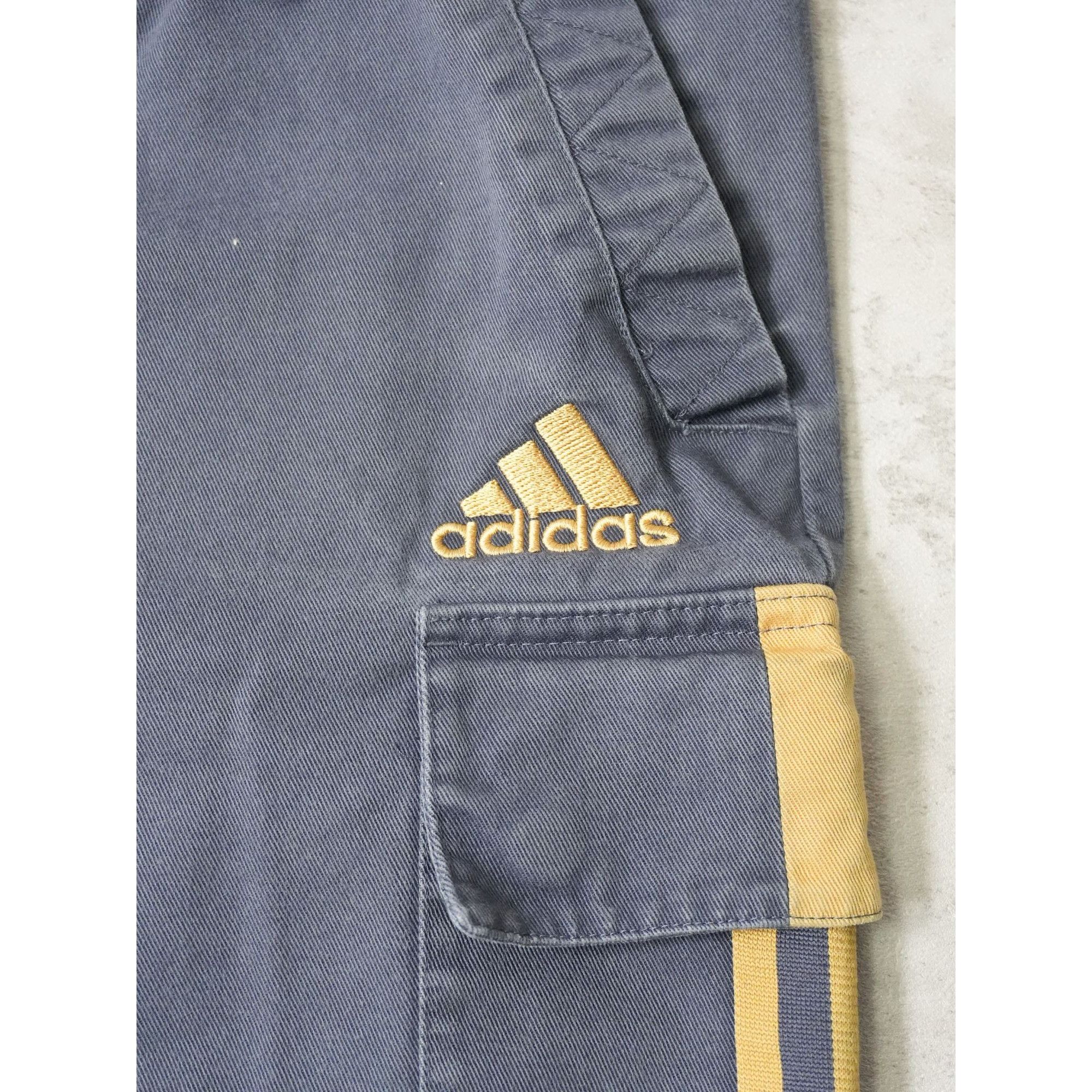 Adidas Adidas Navy Cargo Shorts Size US 33 - 3 Thumbnail