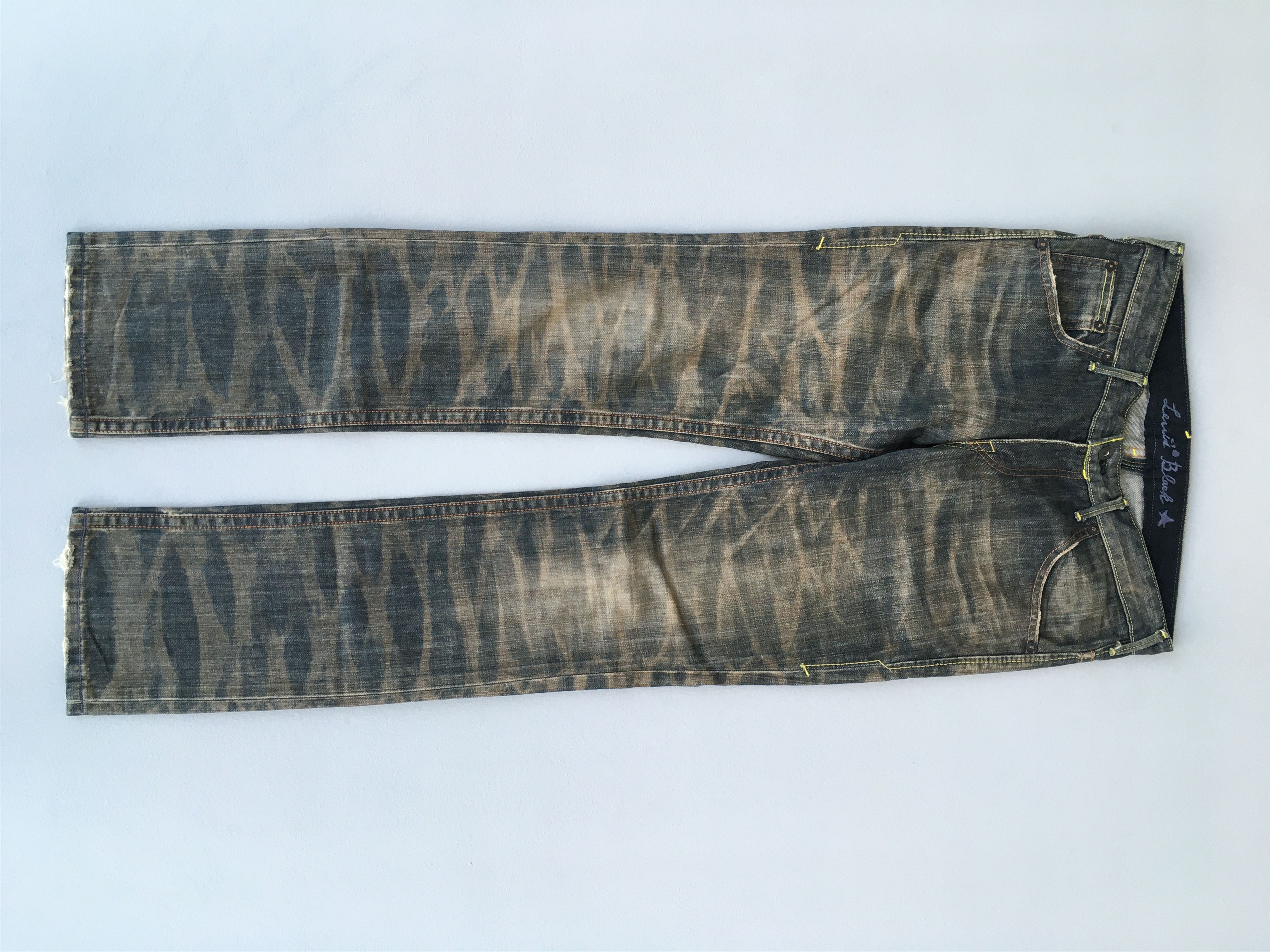 image of Size 32X31 Levis Black Honeycombs Faded Low Rise Jeans, Men's
