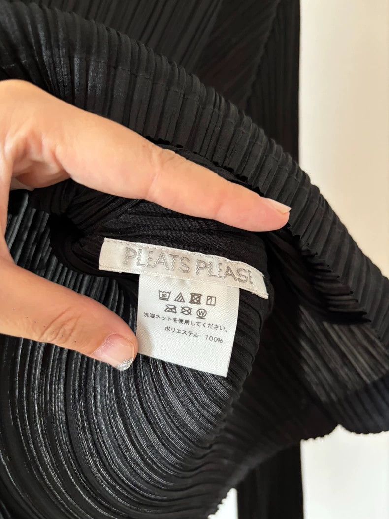 Issey Miyake issey miyake size:3 Black long sleeves 2506-Nextarrow Size XXS / US 00 / IT 34 - 4 Thumbnail