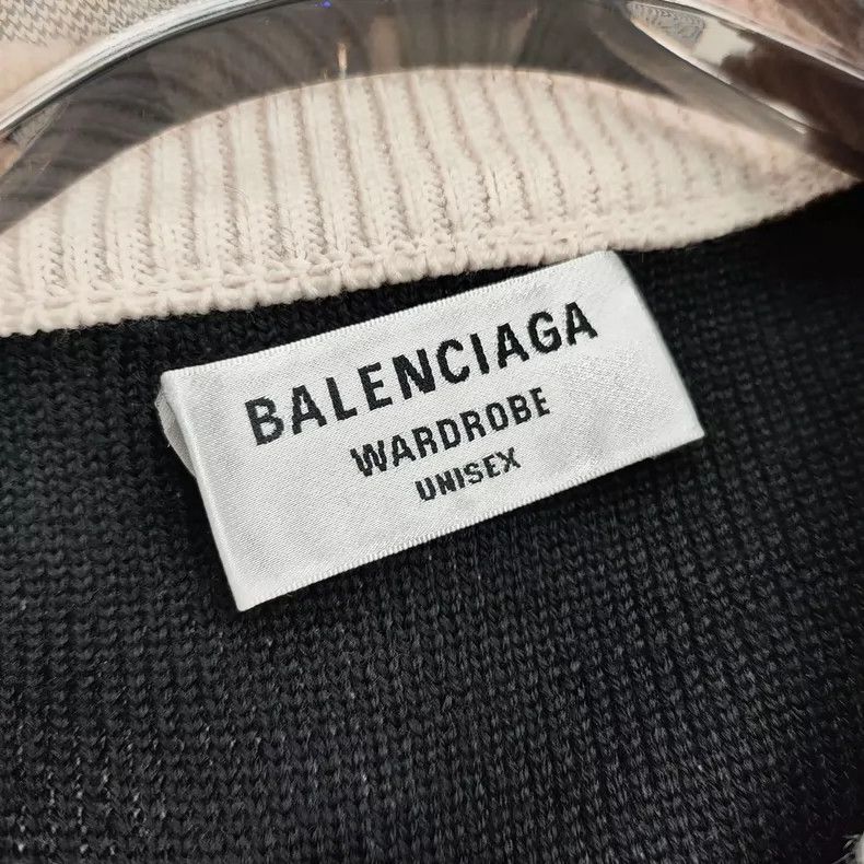 Balenciaga Balenciaga Full printed logo long sweater Size US XS / EU 42 / 0 - 2 Thumbnail
