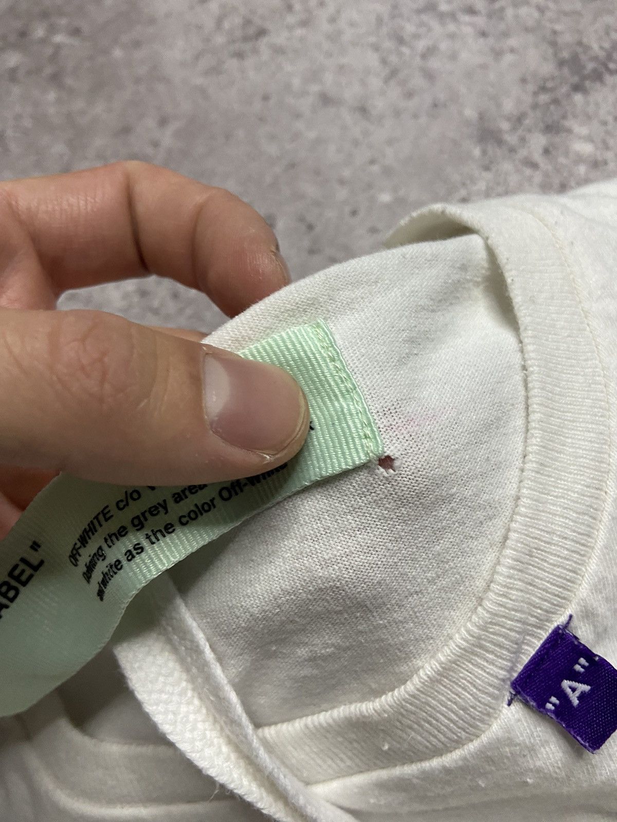 Off-White Off White Medium Spell Out White Tee Virgil Abloh Size US L / EU 52-54 / 3 - 10 Thumbnail