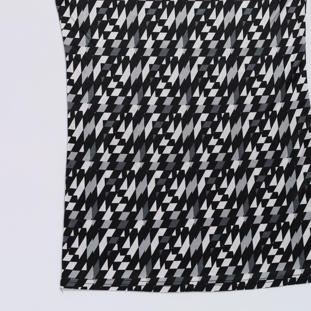 Fendi Fendi Monogram Tee Zuca Nylon Black White Vintage Size M / US 6-8 / IT 42-44 - 2 Thumbnail