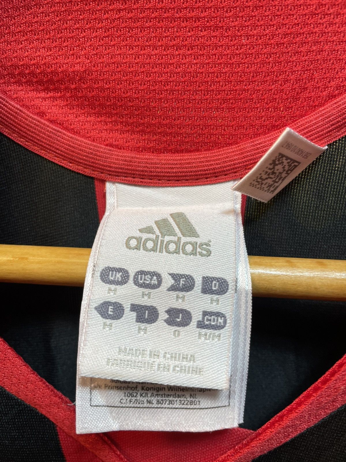 Adidas Vintage 2005-2006 AC Milan Hime Kit KAKA 22 Size US M / EU 48-50 / 2 - 4 Thumbnail