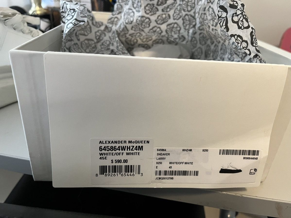Alexander McQueen Alexander McQueen Larry Oversized Sneakers Size US 12 / EU 45 - 9 Thumbnail