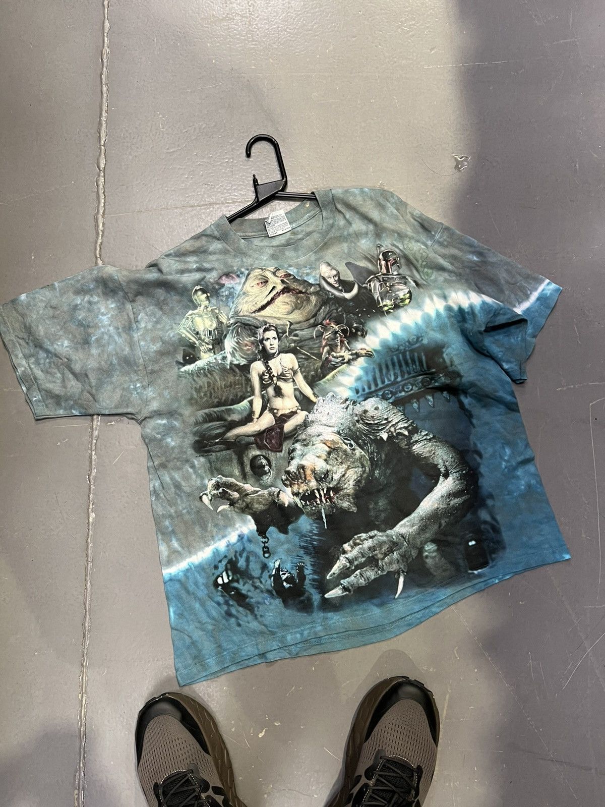 Liquid Blue × Star Wars × Vintage Vintage Liquid Blue Star Wars Jabba’s Palace XL BNWOT Size US XL / EU 56 / 4 - 1 Thumbnail