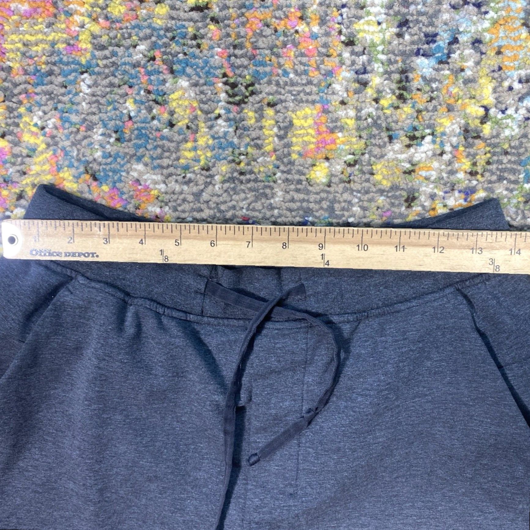 Lululemon Lululemon Shorts Mens M Gray 9 Inseam Athletic Gym Drawstring Stretch Lined Polyester Blend Regular Inseam 9 Size US 31 - 7 Thumbnail