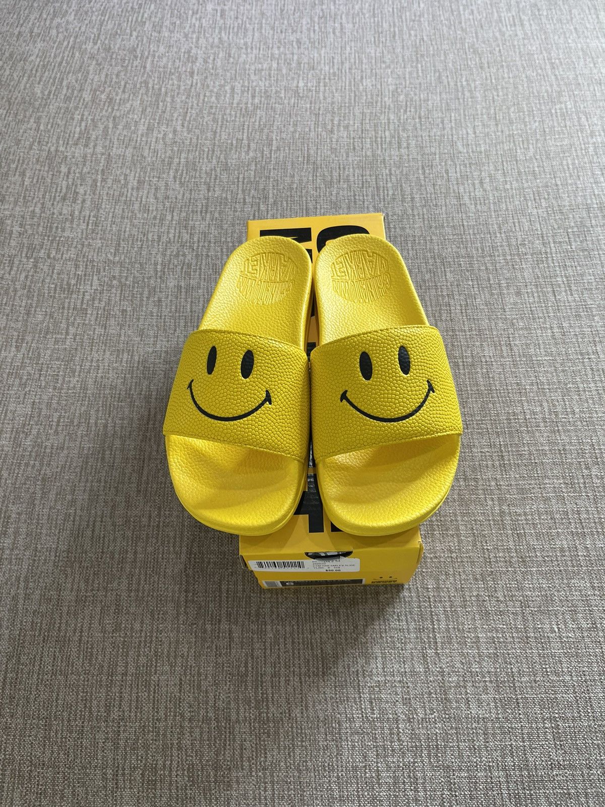 未使用 CHINA TOWN MARKET チャイナタウンマーケット サンダル Chinatown Market Slides | Grailed
