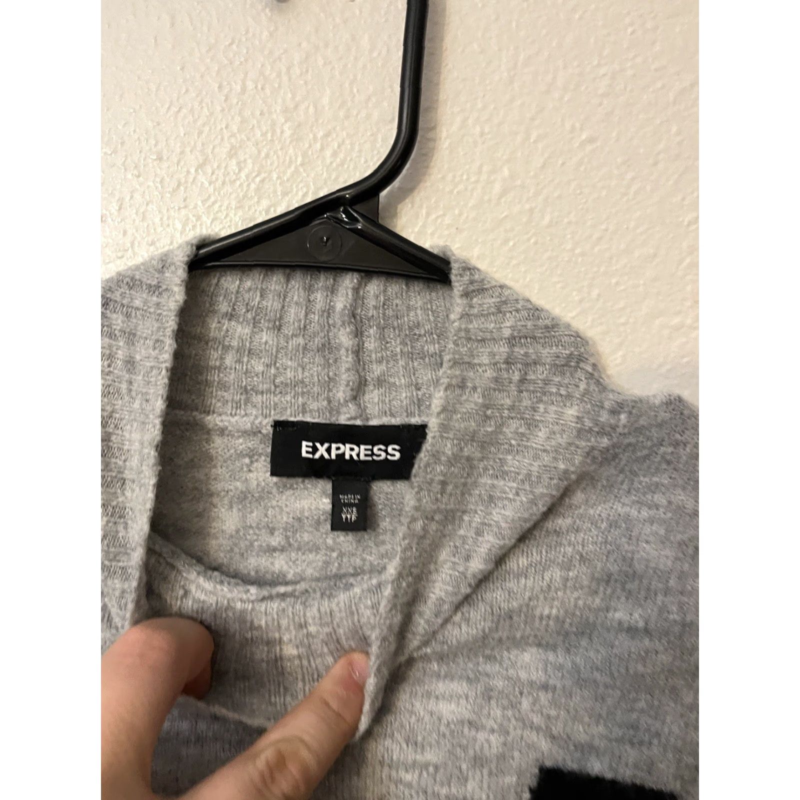 Express VINTAGE Express Women's Sweater Crop Knit Pullover Long Sleeve Crew Neck Size 2XS Gray Lightning Bolts Acrylic Wool Blend Fall Ladies Size XXS / US 00 / IT 34 - 2 Thumbnail