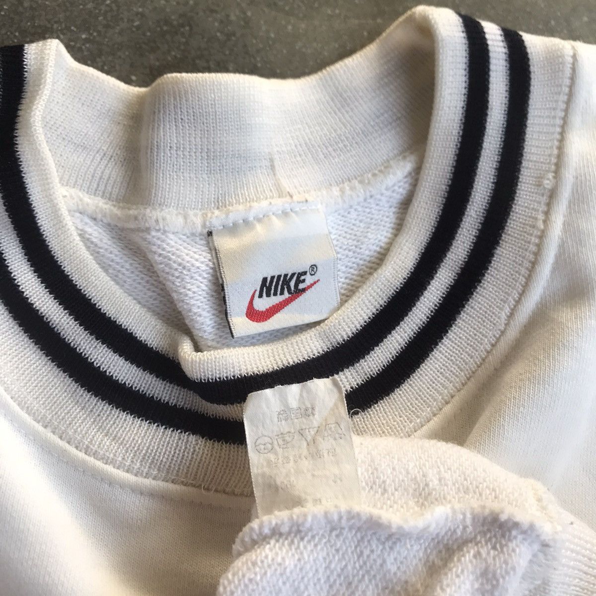 Nike × Vintage Sweatshirt Nike Vintage Small Swoosh Size US L / EU 52-54 / 3 - 7 Thumbnail
