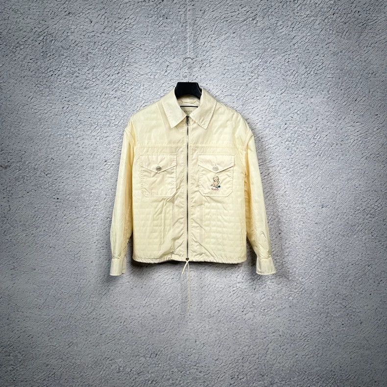 GucciMilky white cat embroidered lapel long-sleeved jacket