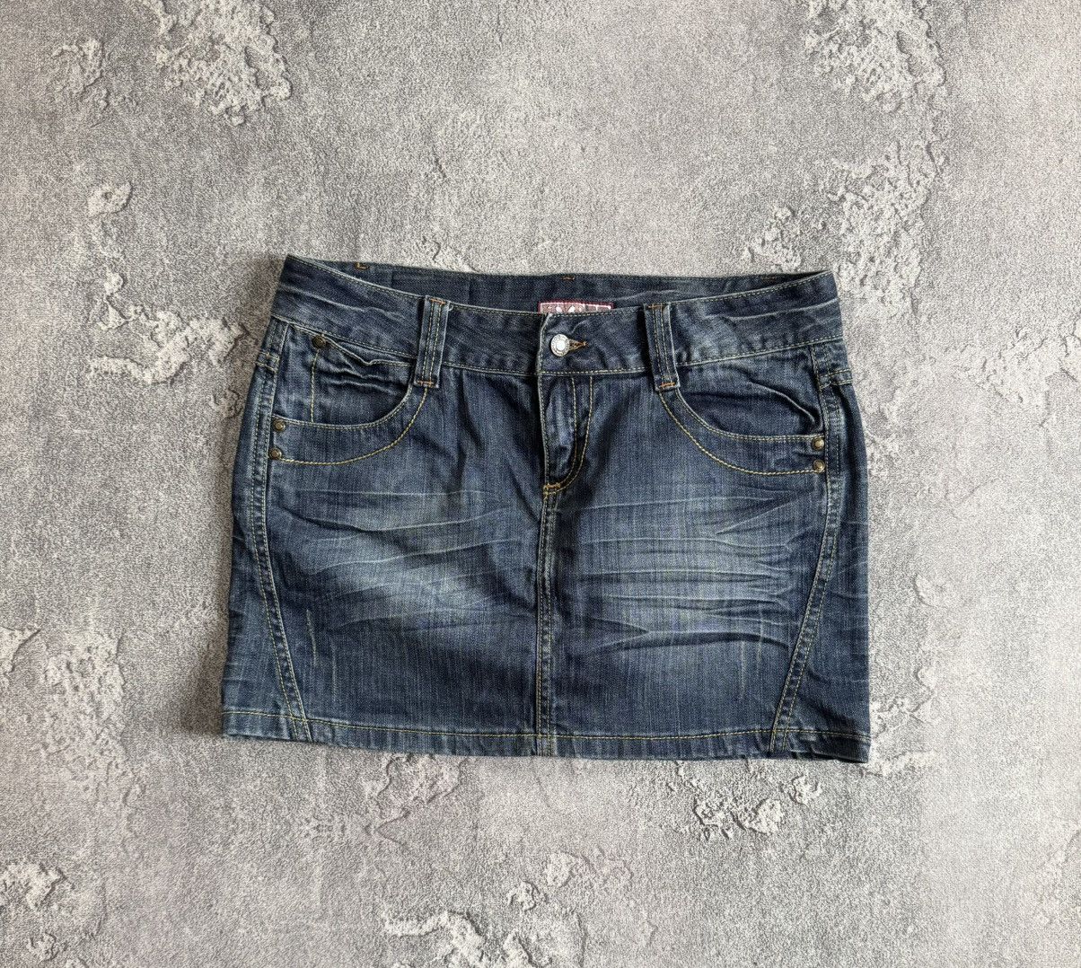 Japanese Brand Y2K avantgarde denim mini skirt hysteric glamour japanese Size 27" / US 4 / IT 40 - 7 Thumbnail