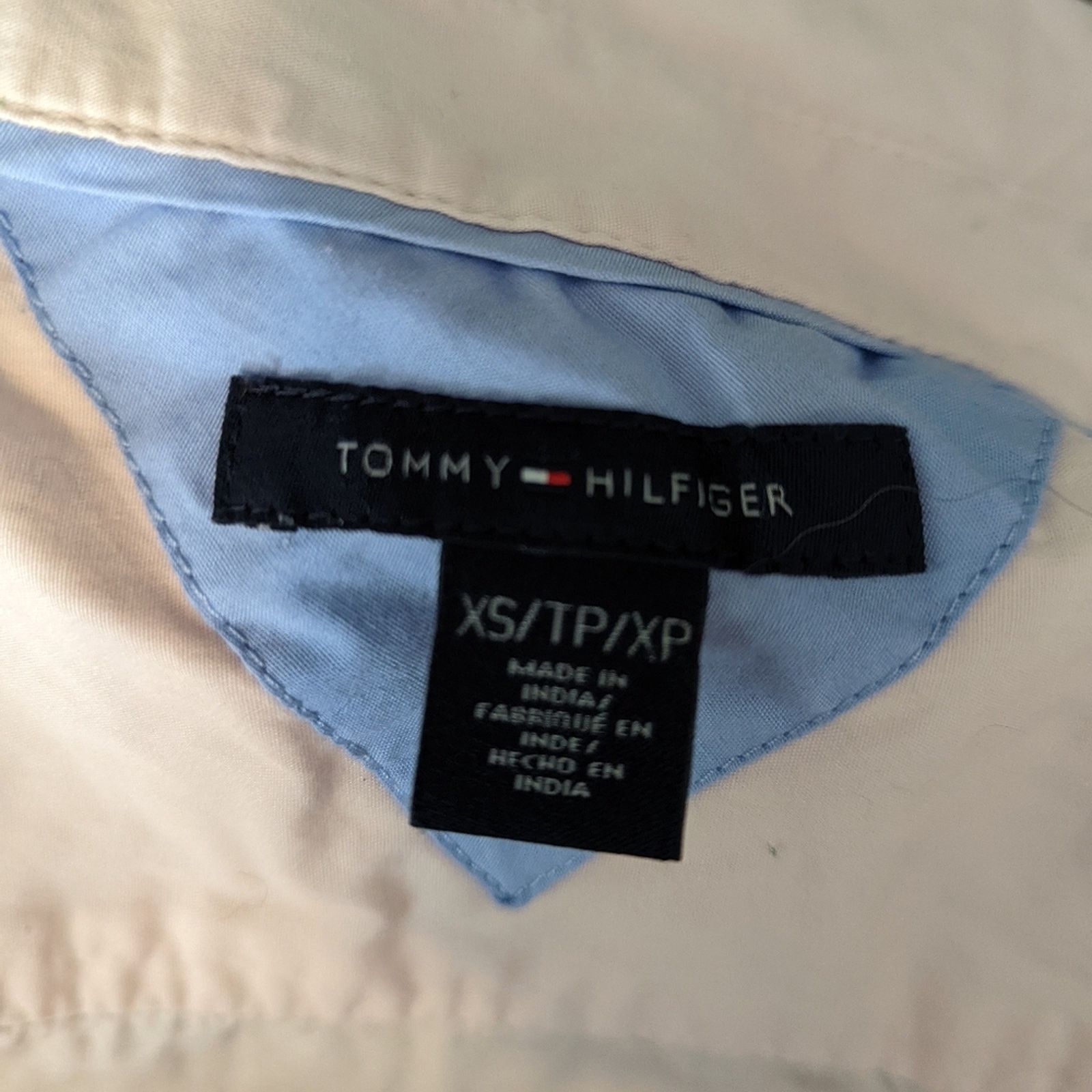 Tommy Hilfiger Tommy Hilfiger Pale Pink Button Front Shirt XS Size XS / US 0-2 / IT 36-38 - 2 Thumbnail