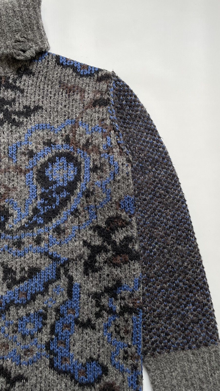 Comme des Garcons A/W 20 Paisley Distressed Wool Sweater Size US M / EU 48-50 / 2 - 6 Thumbnail