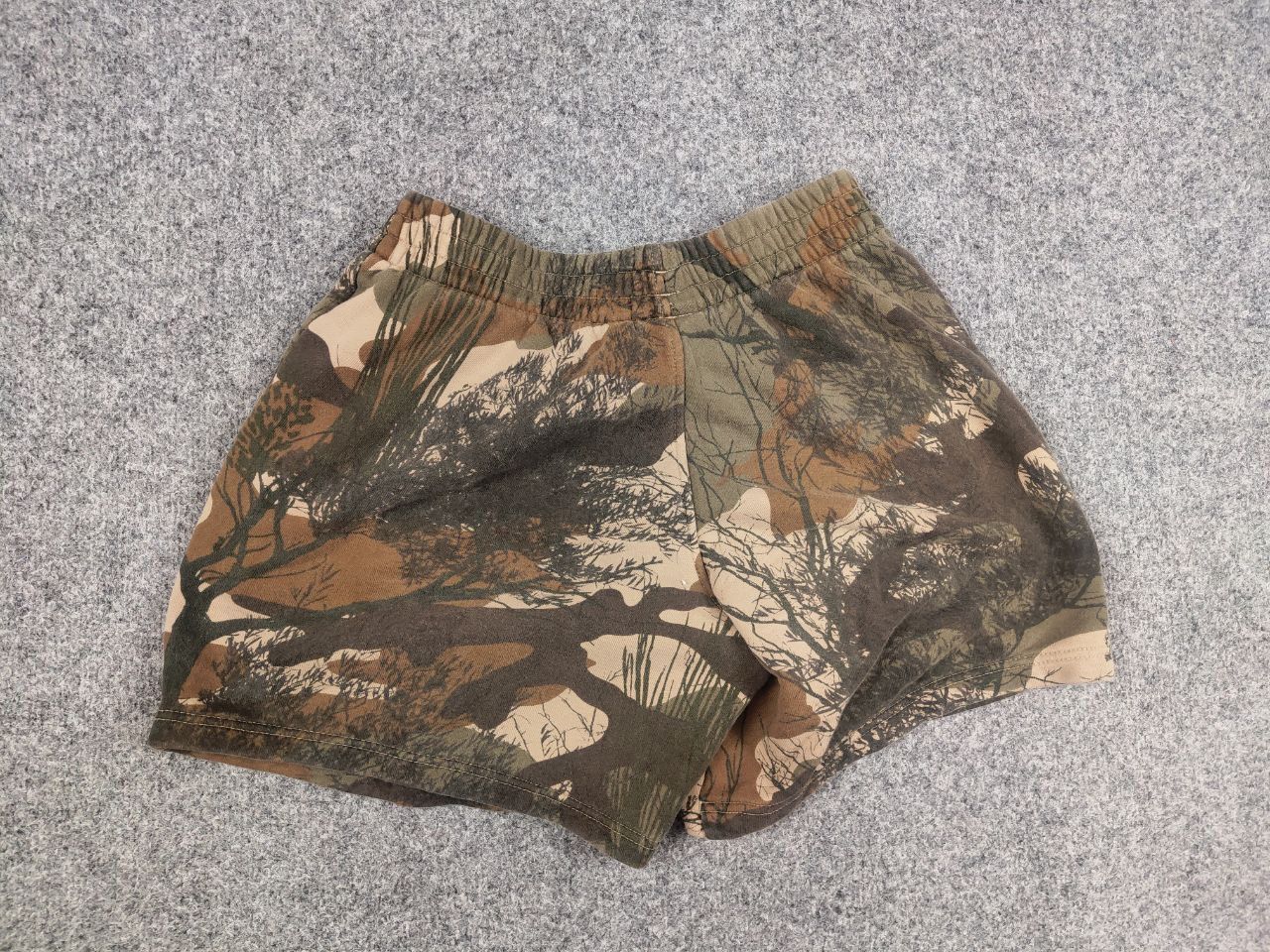 Adidas Adidas Original Realtree Camo casual Short Vintage Y2K Style Size US 32 / EU 48 - 8 Thumbnail
