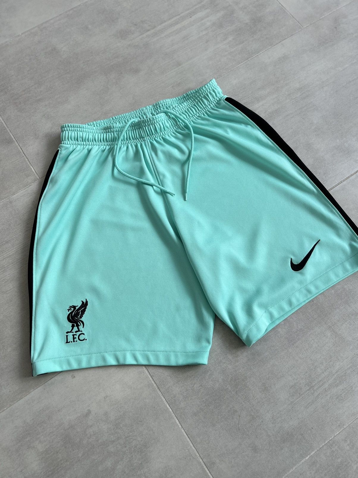 Nike Nike Liverpool 2020/21 Away FOOTBALL SHORTS SOCCER SHORTS Size US 30 / EU 46 - 5 Thumbnail