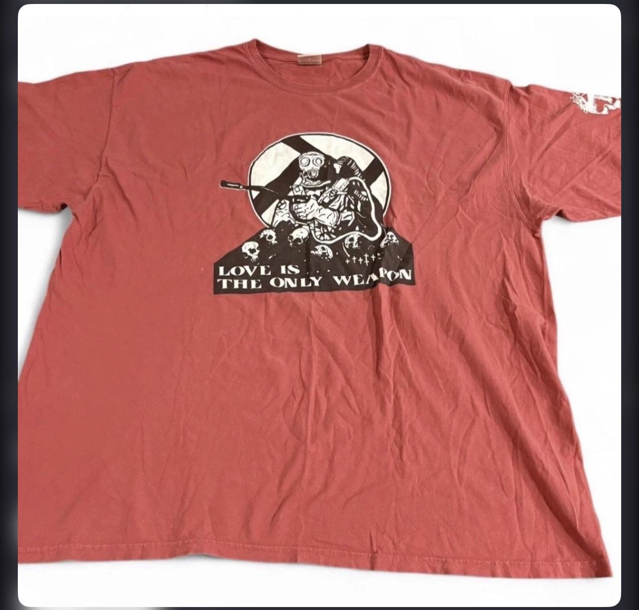 Other Integrity “Love is the only weapon” tee Size US XXL / EU 58 / 5 - 1 Thumbnail