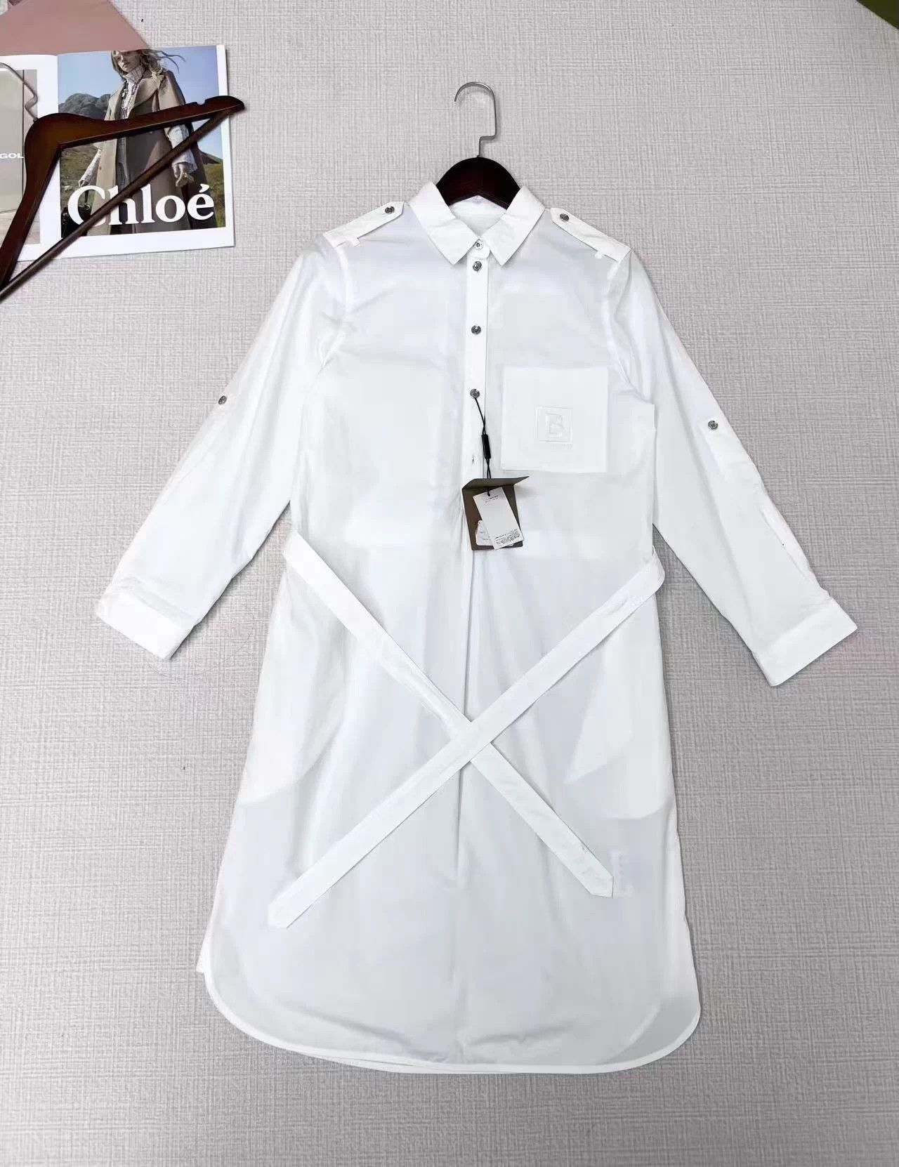 Burberry Burberry Women's White Embroidered Logo Dress 36 Size S / US 4 / IT 40 - 1 Thumbnail