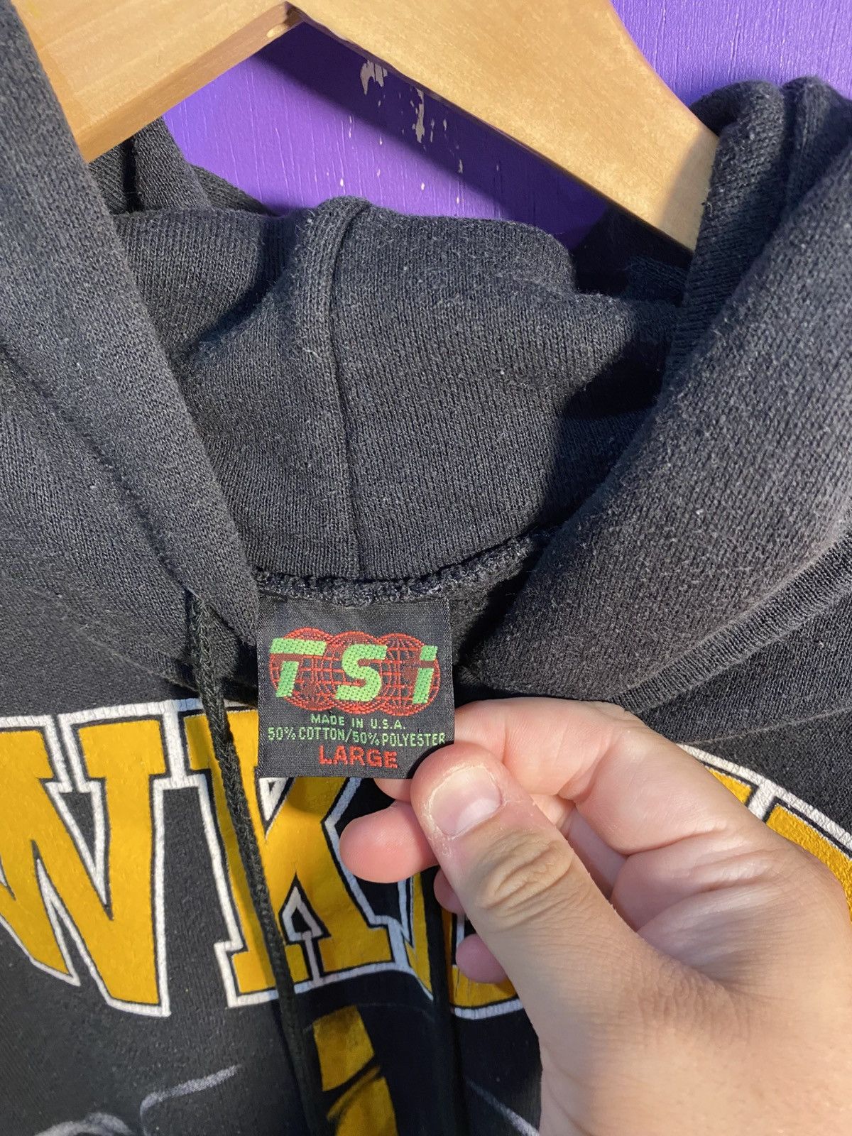 Other Vintage 80s Iowa Hawkeyes football hoodie Size US M / EU 48-50 / 2 - 4 Thumbnail